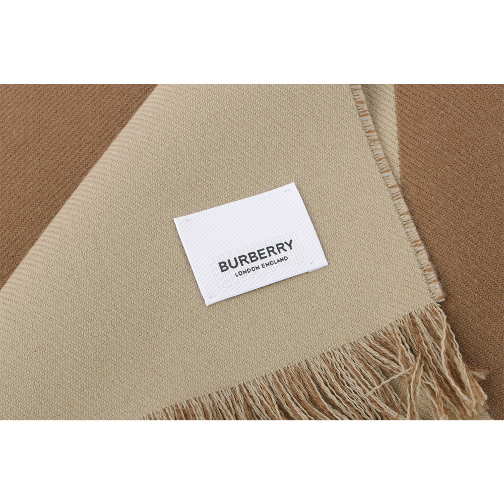 【BURBERRY】Logo 徽標羊毛圍巾(樺木棕/奶茶色) 8057148 A8773
