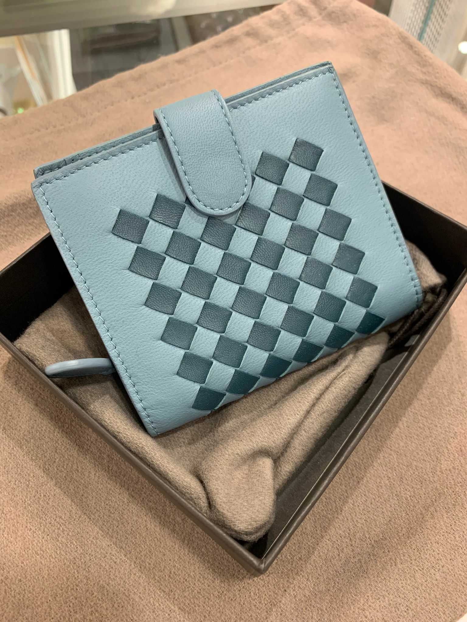 BV 淺藍拼深藍色銀包