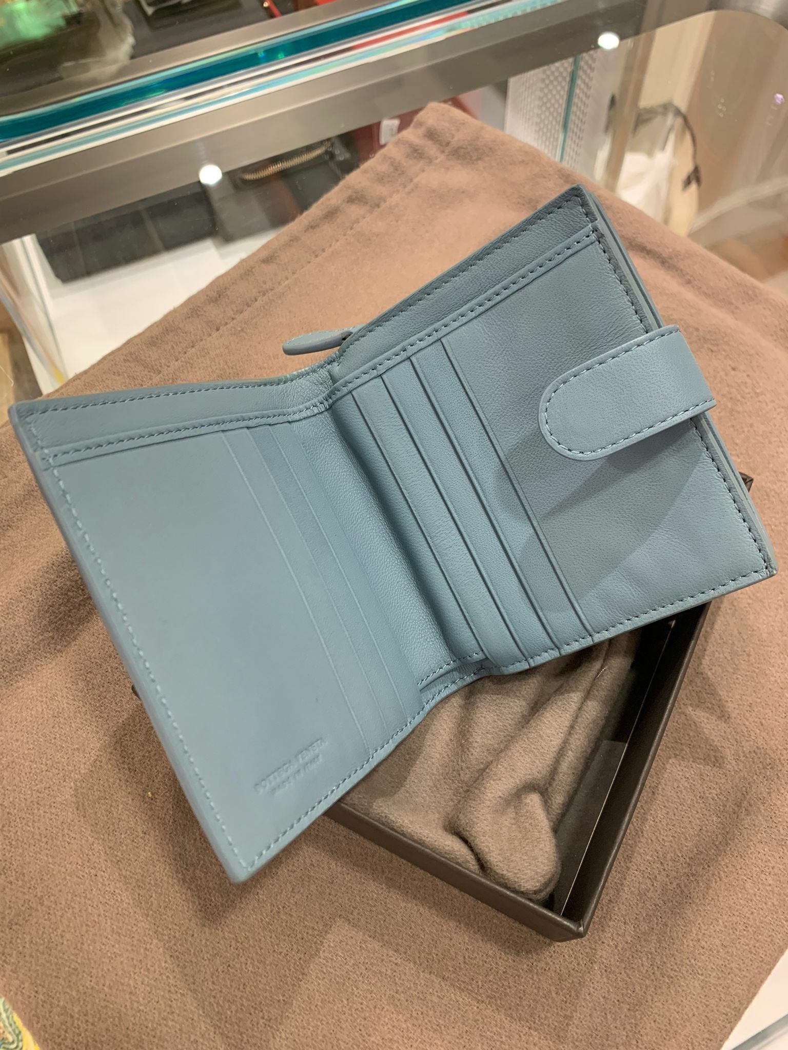 BV 淺藍拼深藍色銀包