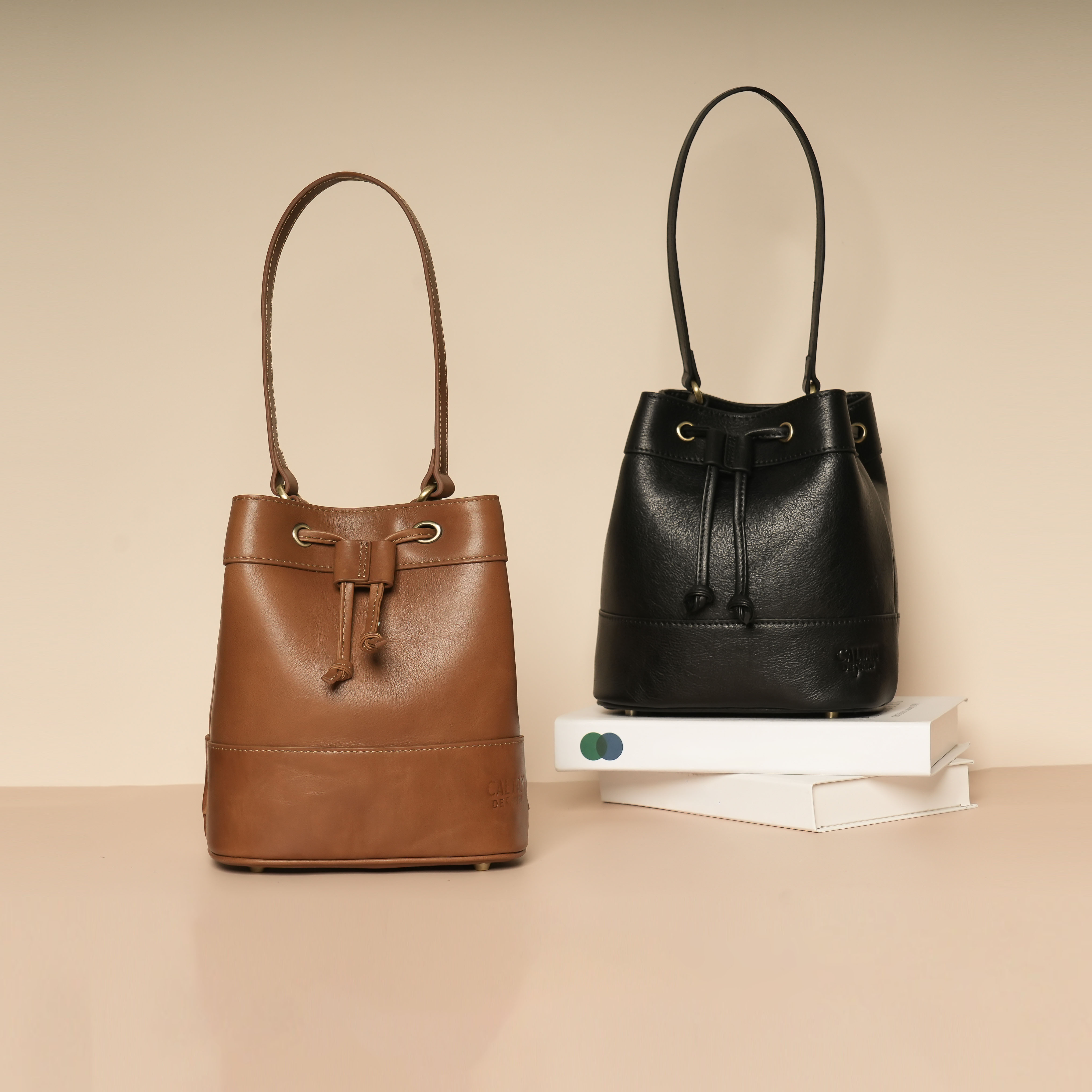 真皮兩用小水桶包-兩色(234011)