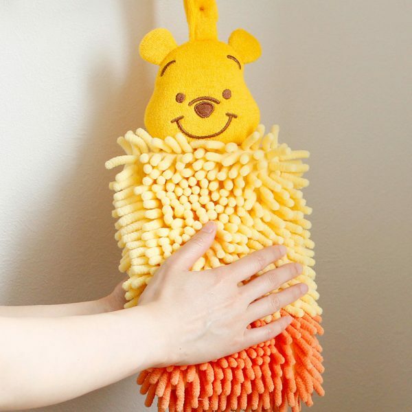 迪士尼Disney 經典角色擦手巾小熊維尼款官方使用示意照