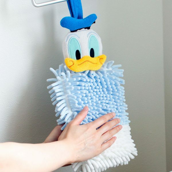 迪士尼Disney 經典角色擦手巾唐老鴨款官方使用示意照