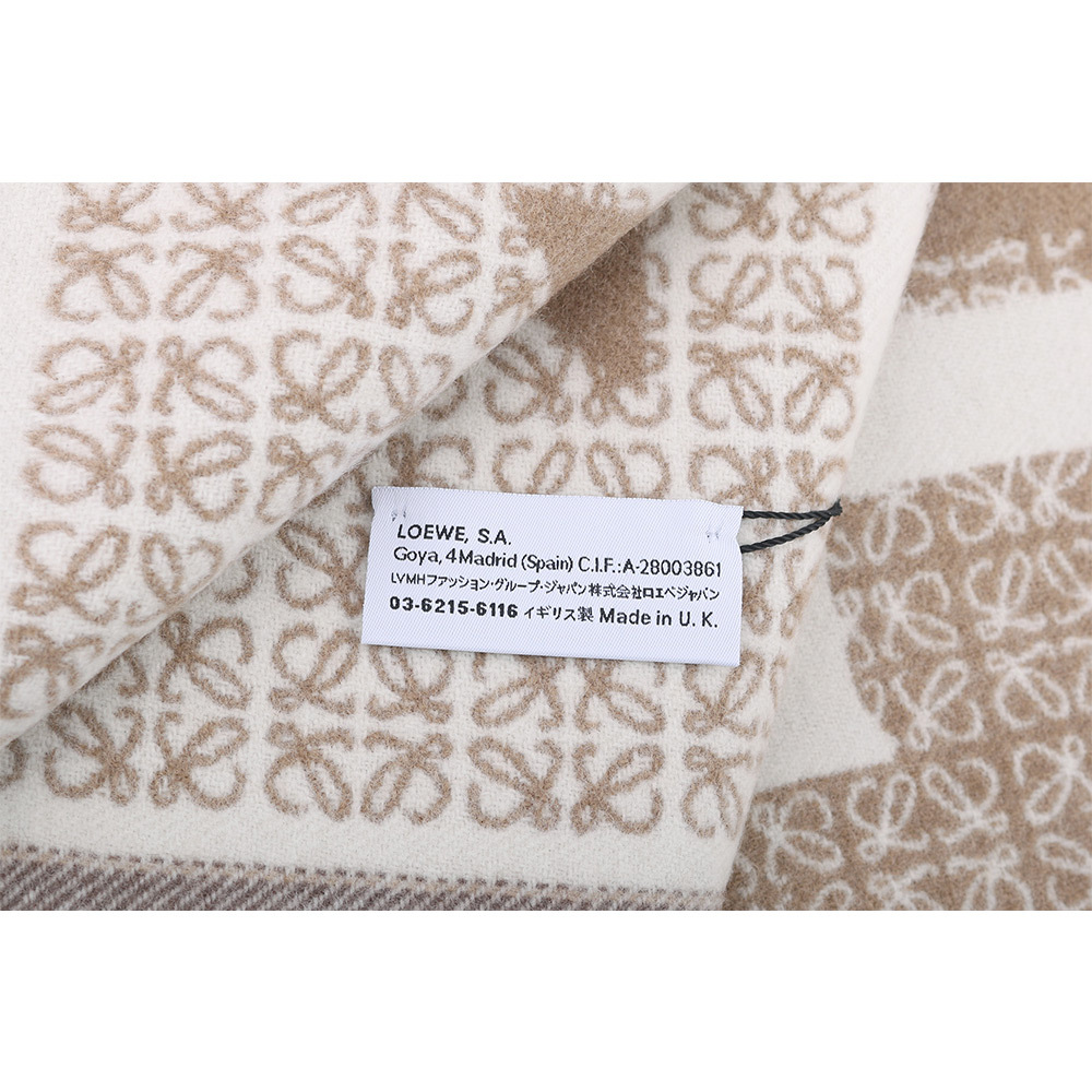 【LOEWE】Love 標誌羊毛及羊絨圍巾(白色/米色) F606257X51 2112