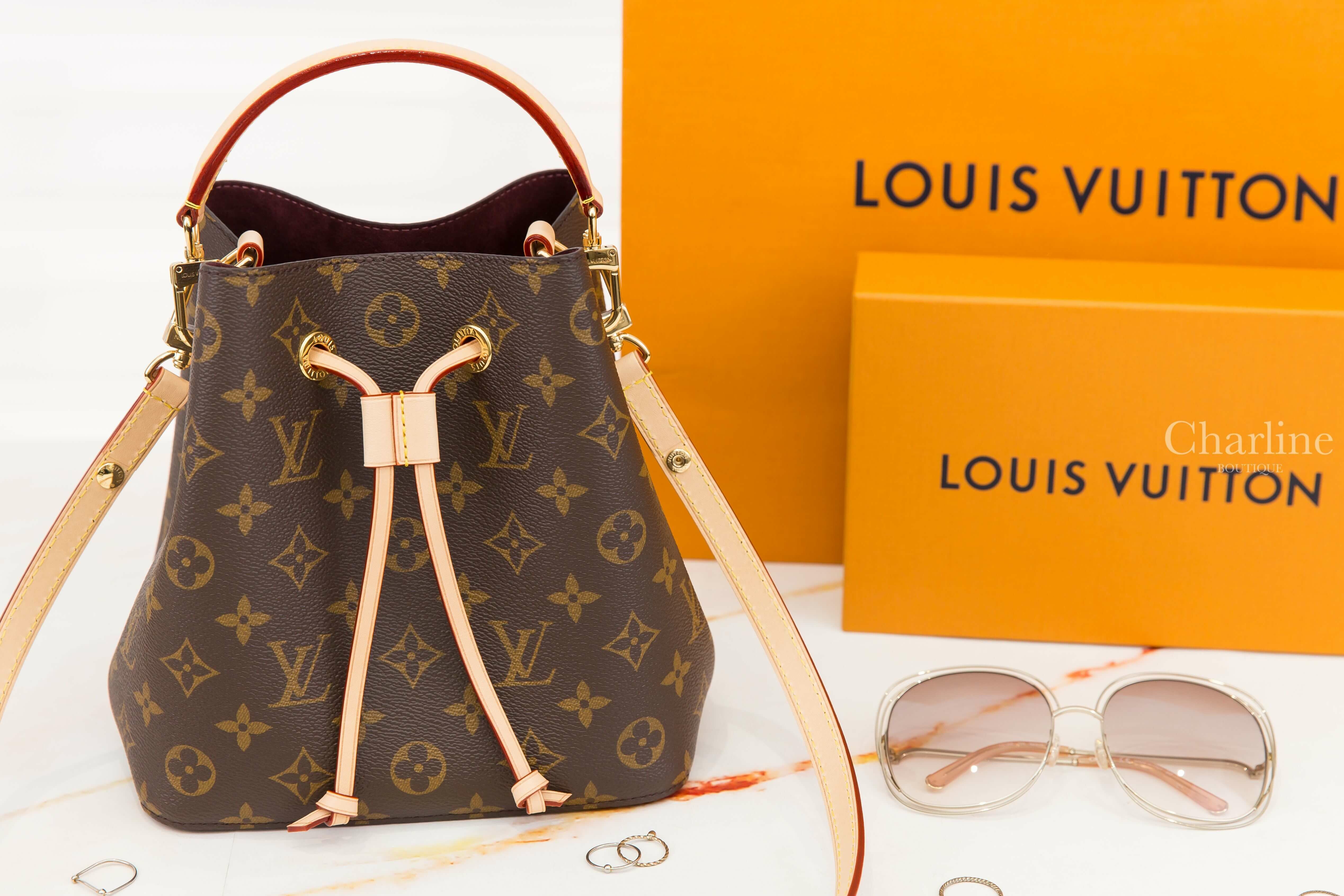 Louis Vuitton Néonoé BB Bag 咖啡色老花帆布與酒紅內裡小型手提水桶肩背包-Charline Boutique 精品代購