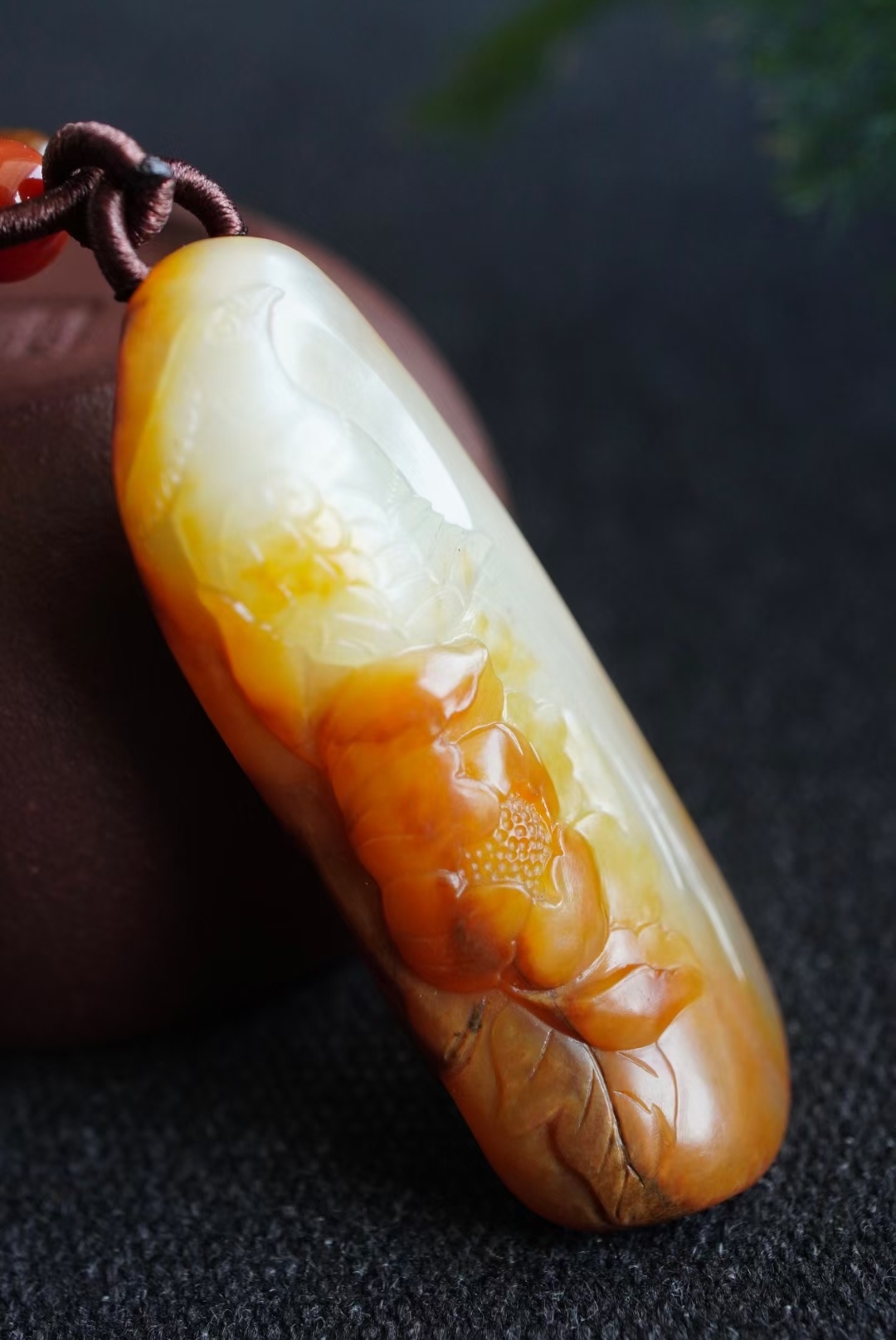 和田玉籽料“鳳穿牡丹”掛件,天然和田玉軟玉