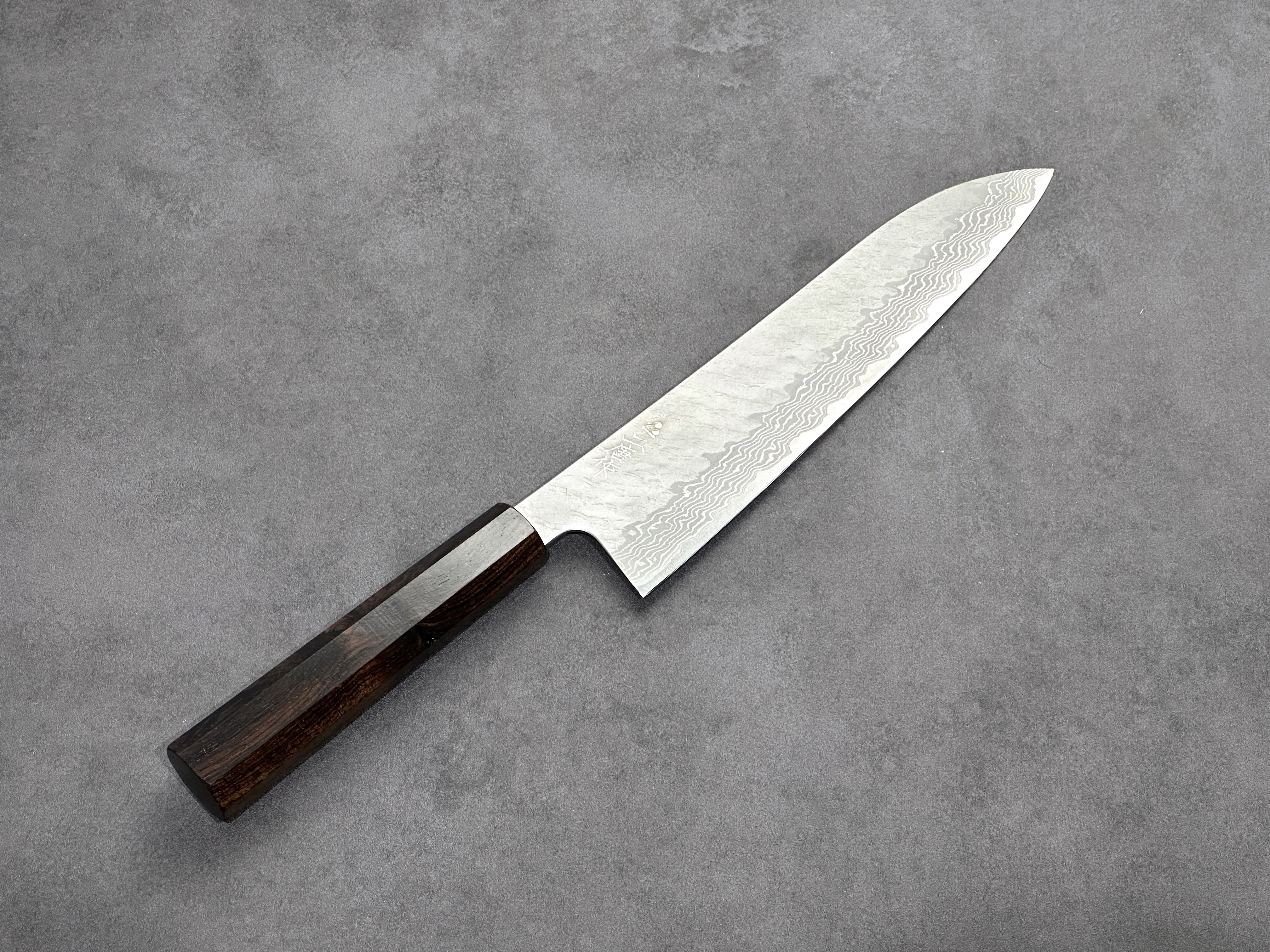 二唐刃物VG10 33層大馬士革鋼磨き槌目牛刀黑檀柄