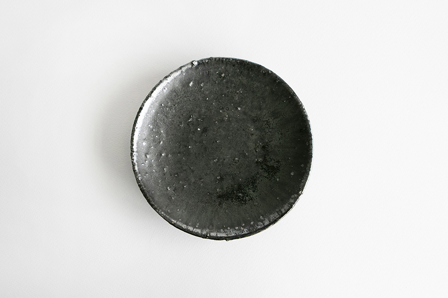 八田亨-黑掛5寸皿