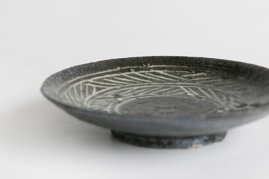 八田亨/黒三島/5寸（約15.5cm）民藝 皿 - メルカリ