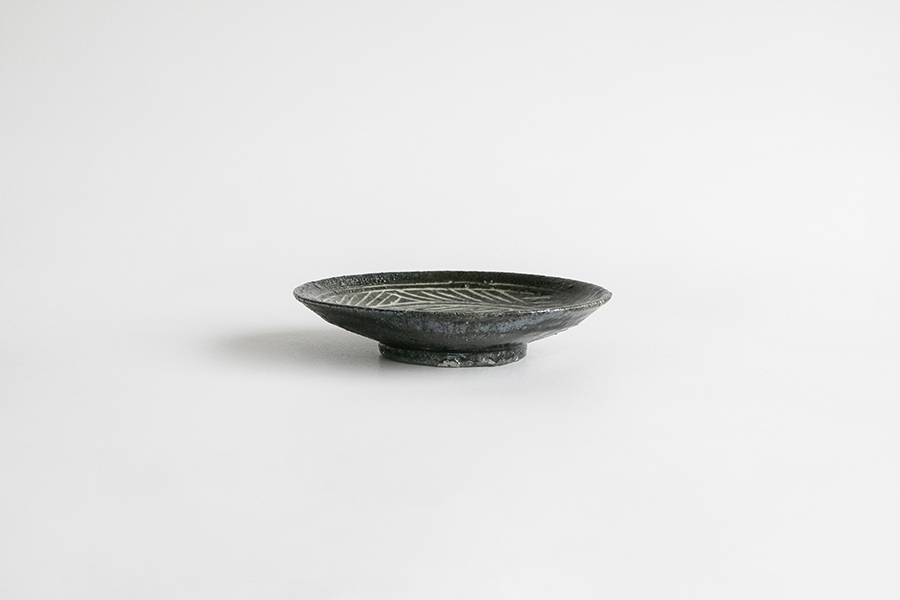 八田亨/黒三島/5寸（約15.5cm）民藝 皿 - メルカリ