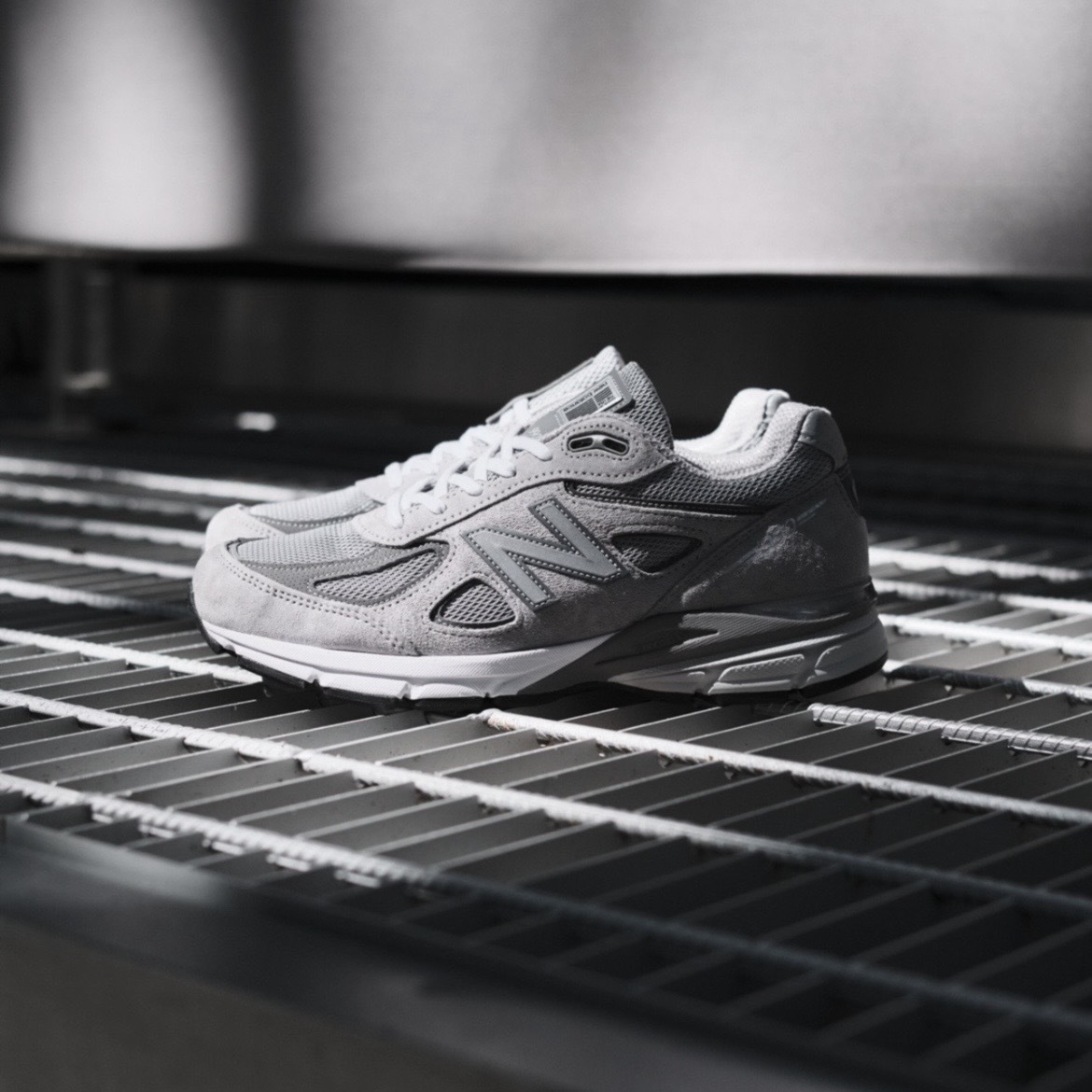 【新品未使用】New Balance 990 v4 (U990GR4) New Balance 990v4 