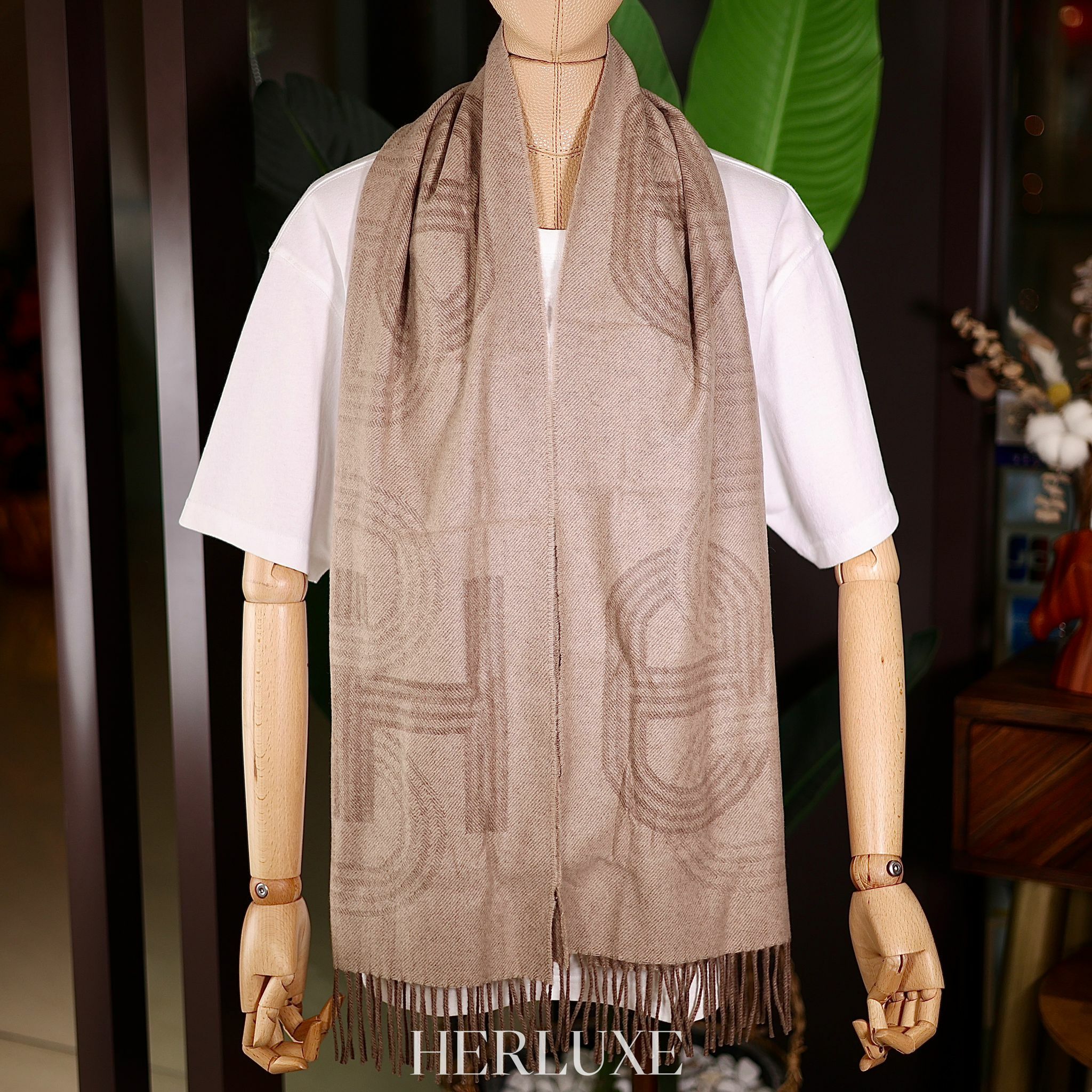 Circuit 24 Faubourg muffler 100 % cashmere 40x160cm