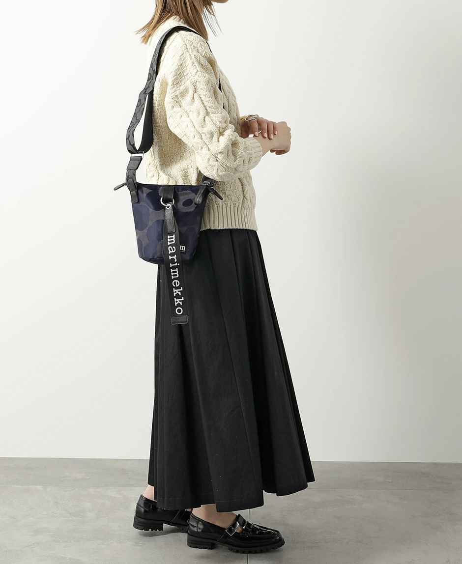 代購現貨 | 藍色暗花斜孭袋 | small| Essential Bucket unikko Shoulder Bag