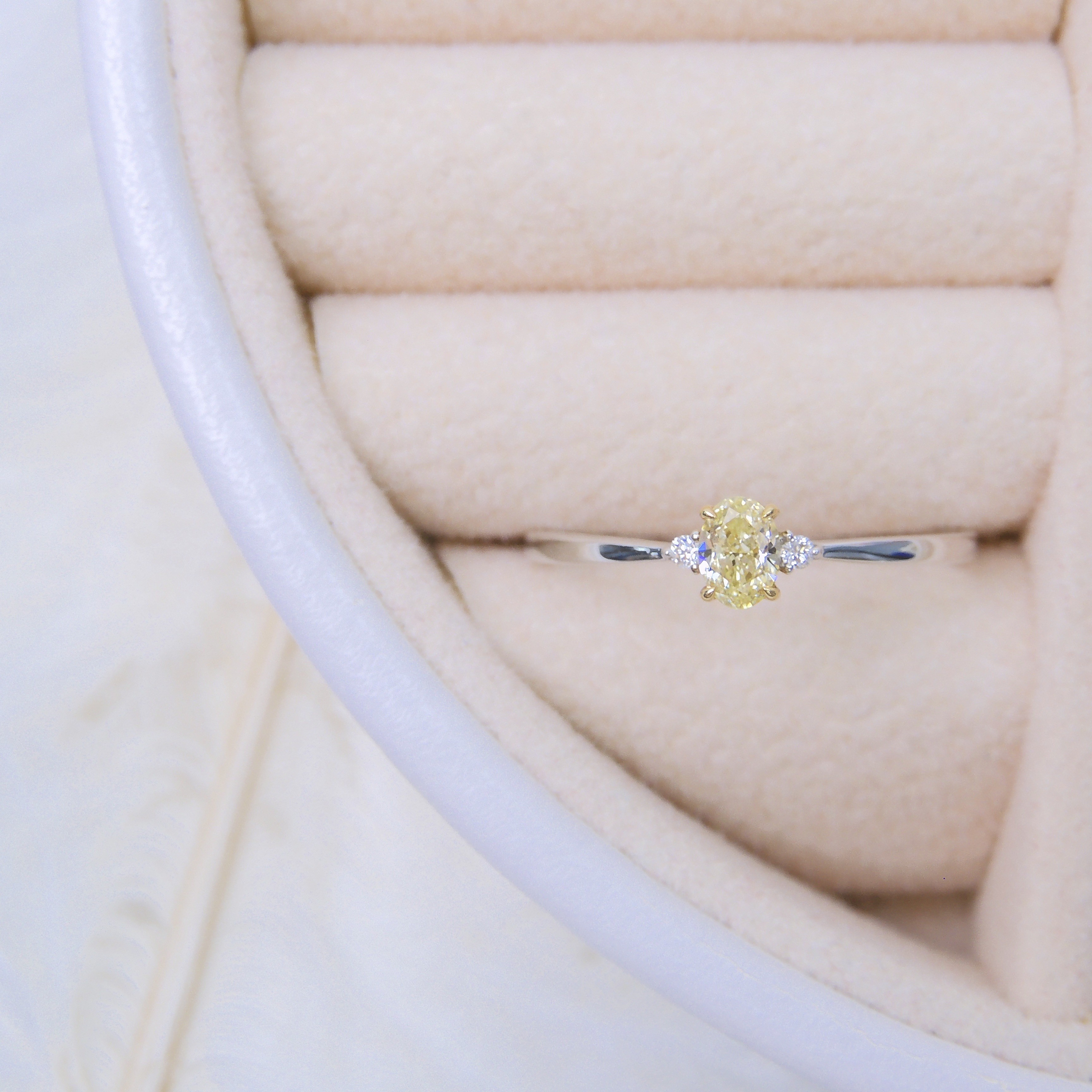 18K金 0.25ct 黃鑽戒指