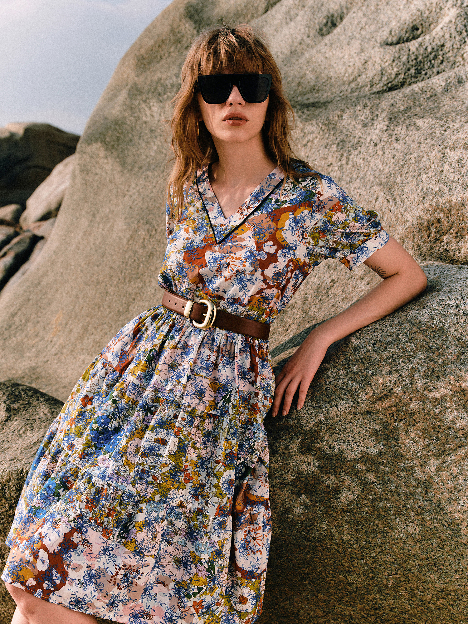 mi-tu 印花V領連身裙