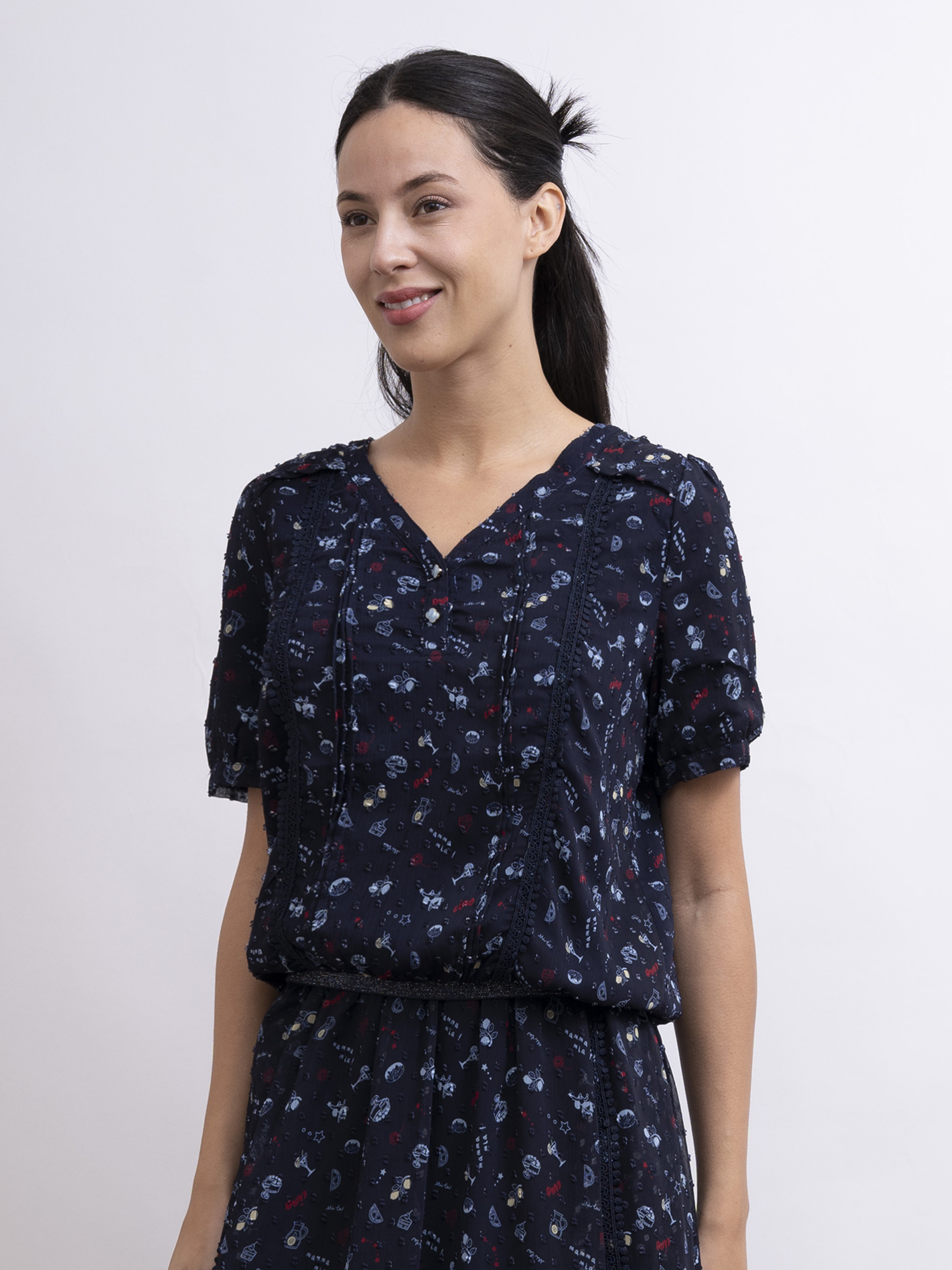 mi-tu 印花V領上衣