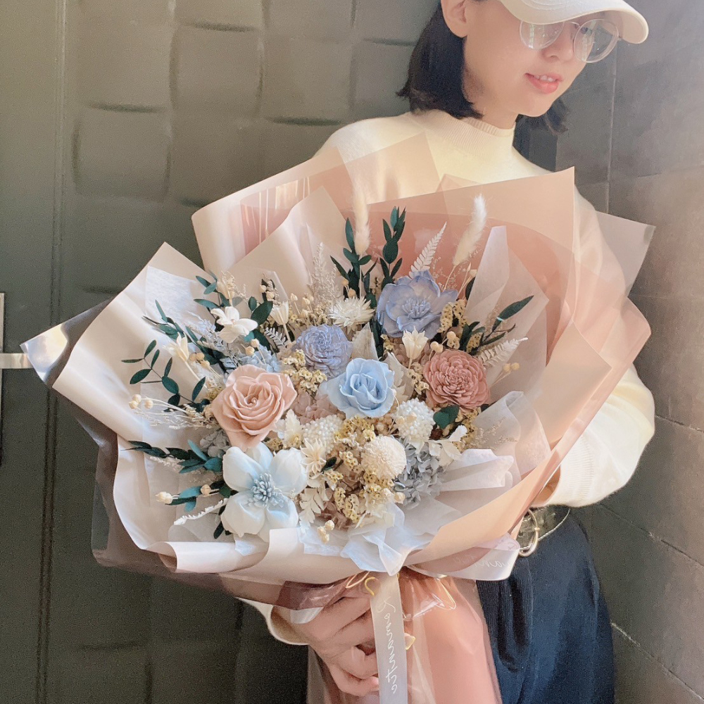 廣島之戀 永生玫瑰花束 / 奶茶色包裝