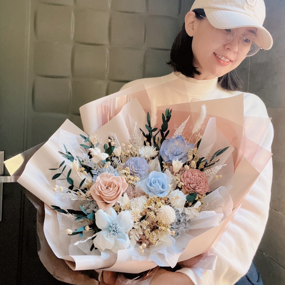 廣島之戀 永生玫瑰花束 / 奶茶色包裝