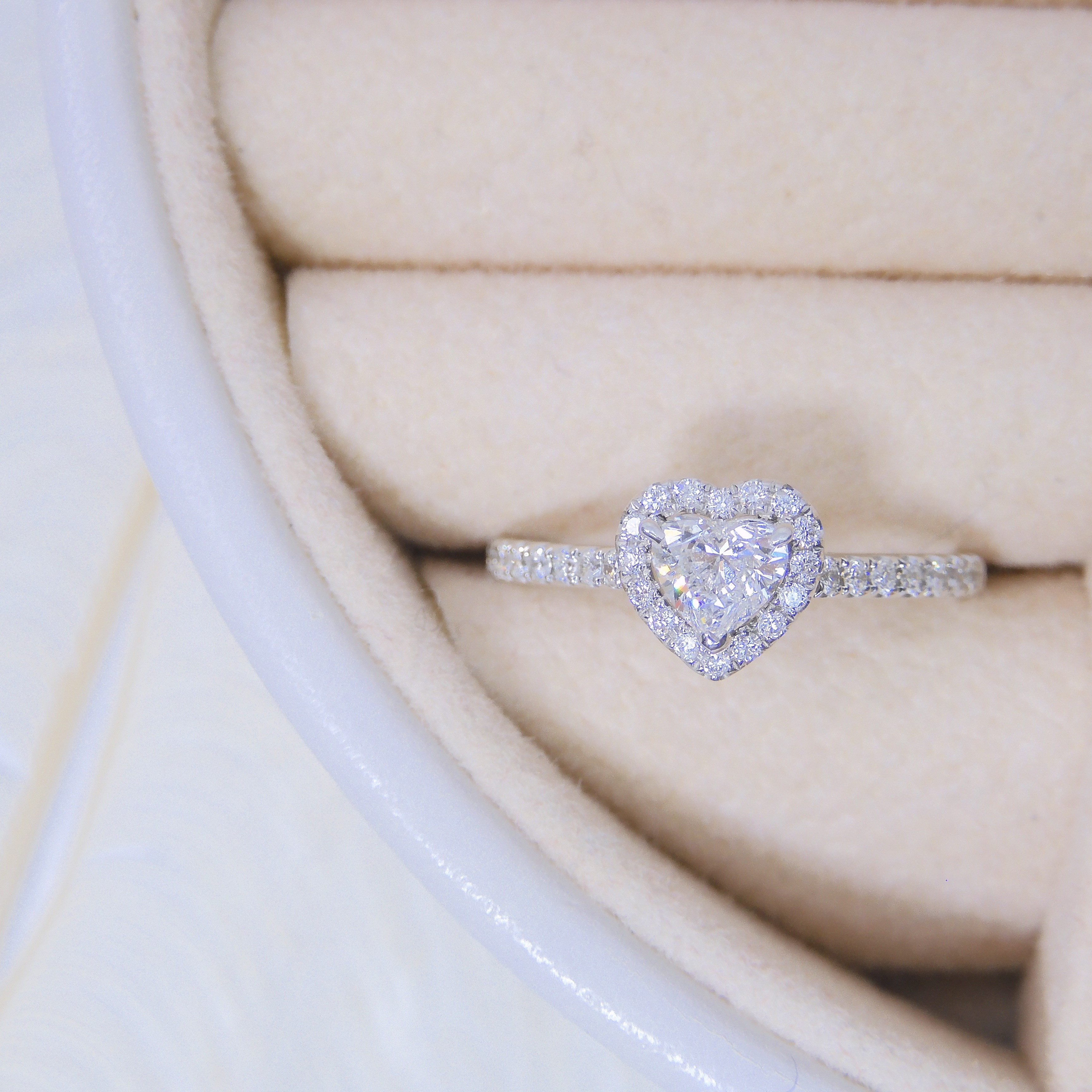 18K金 0.31ct 鑽石戒指 (配國際證書)