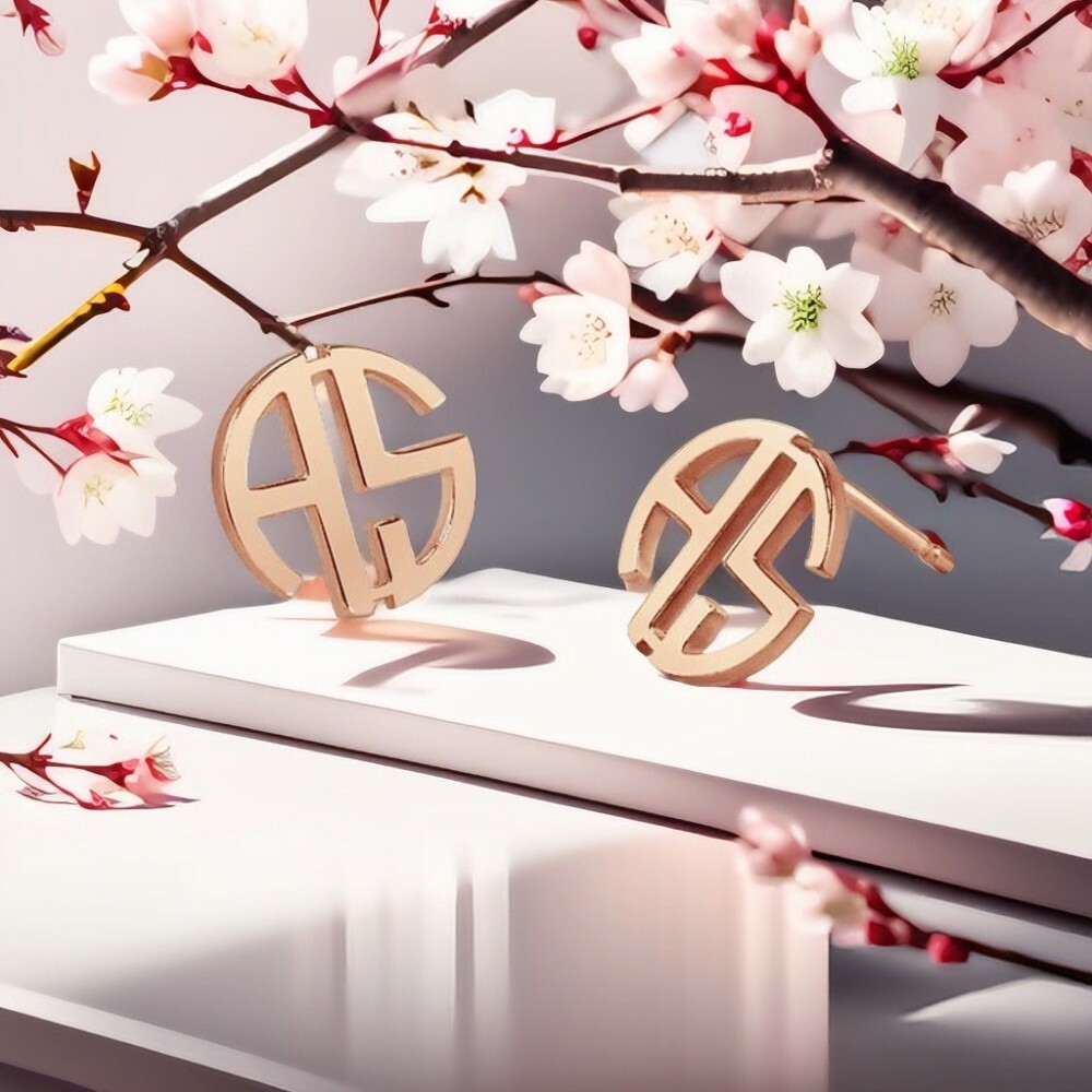 Monogram專屬字母標誌耳環