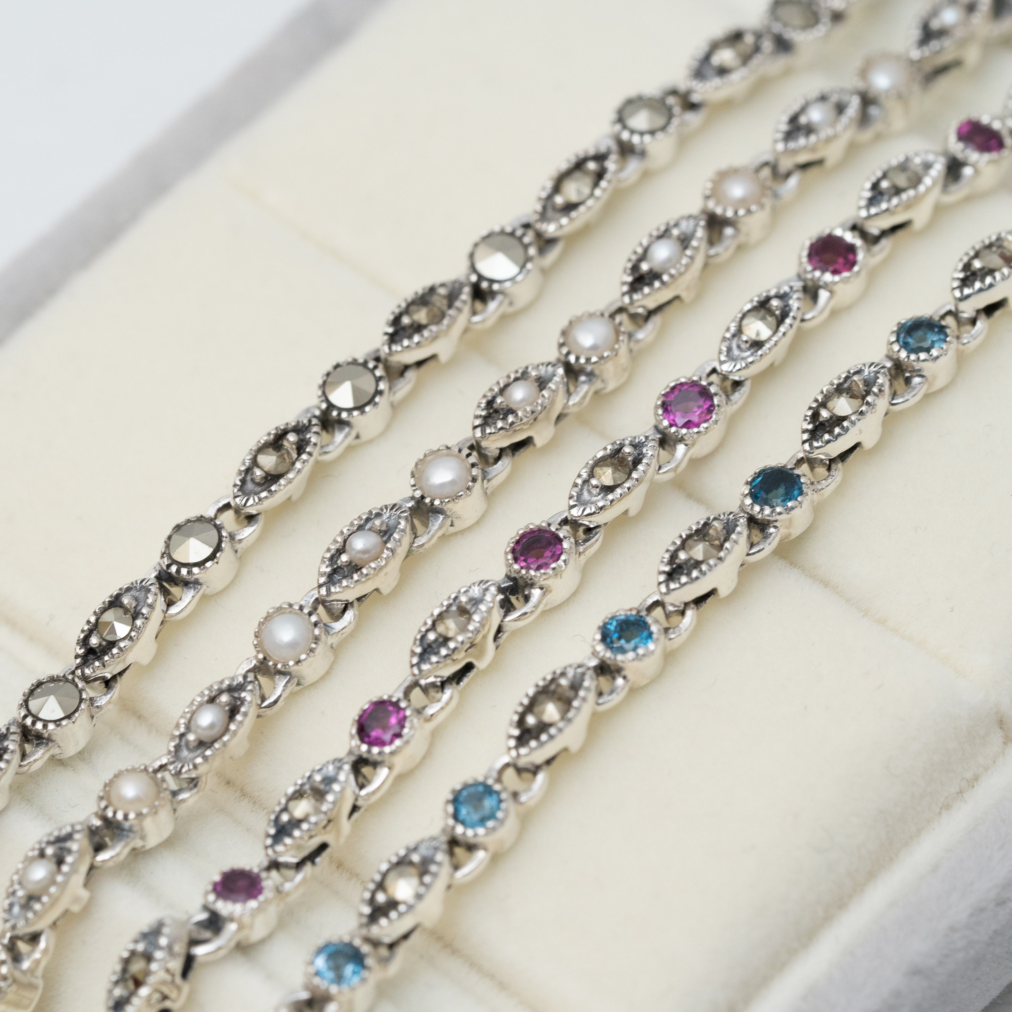 Blue L /玫瑰石榴/真珠/礦石手鏈