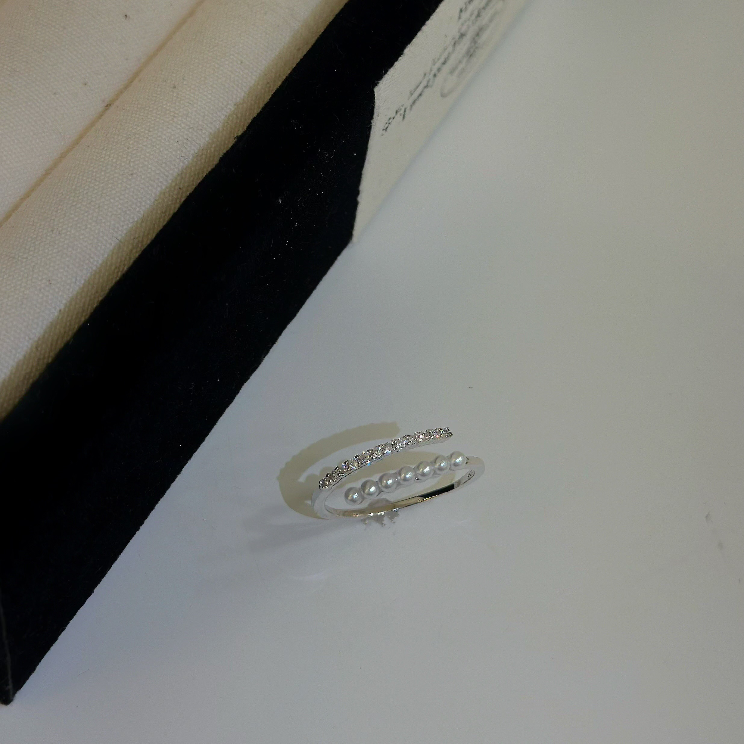 S41珍珠排鑽純銀調整戒