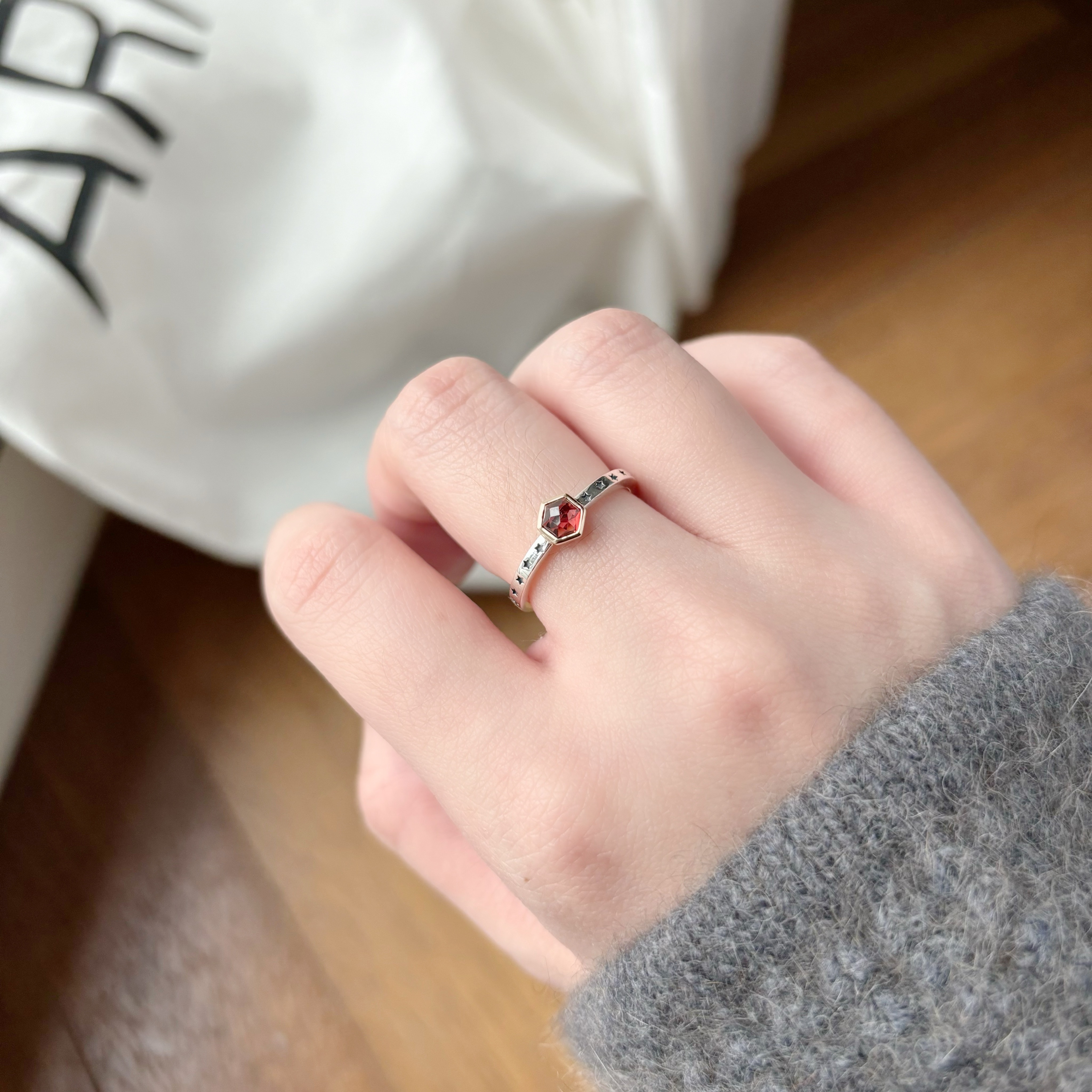 六角星星14K石榴石戒指