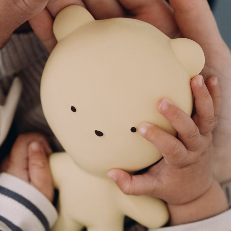 西班牙WE ARE GOMMU MINI BEAR BUTTER 手工天然橡膠固齒器