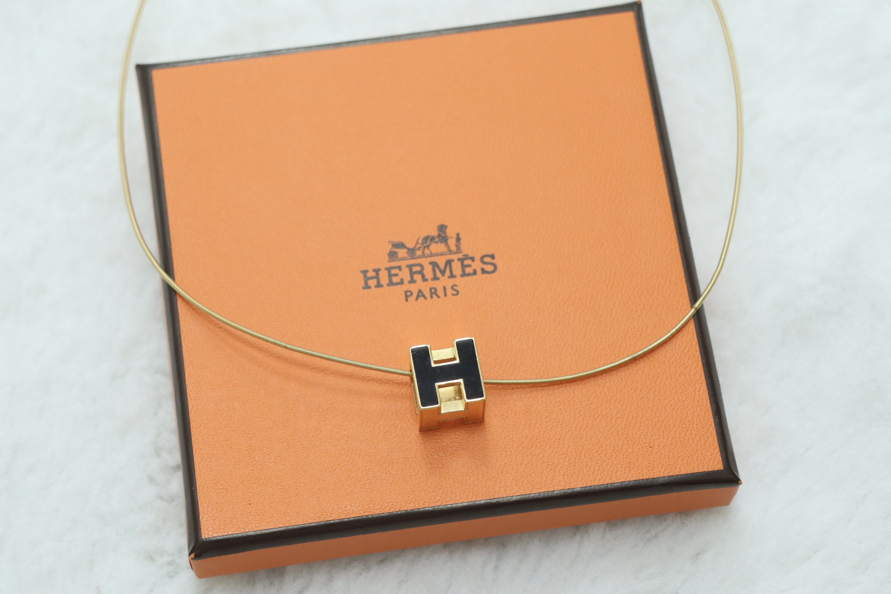 Hermes方型黑金頸鏈🖤