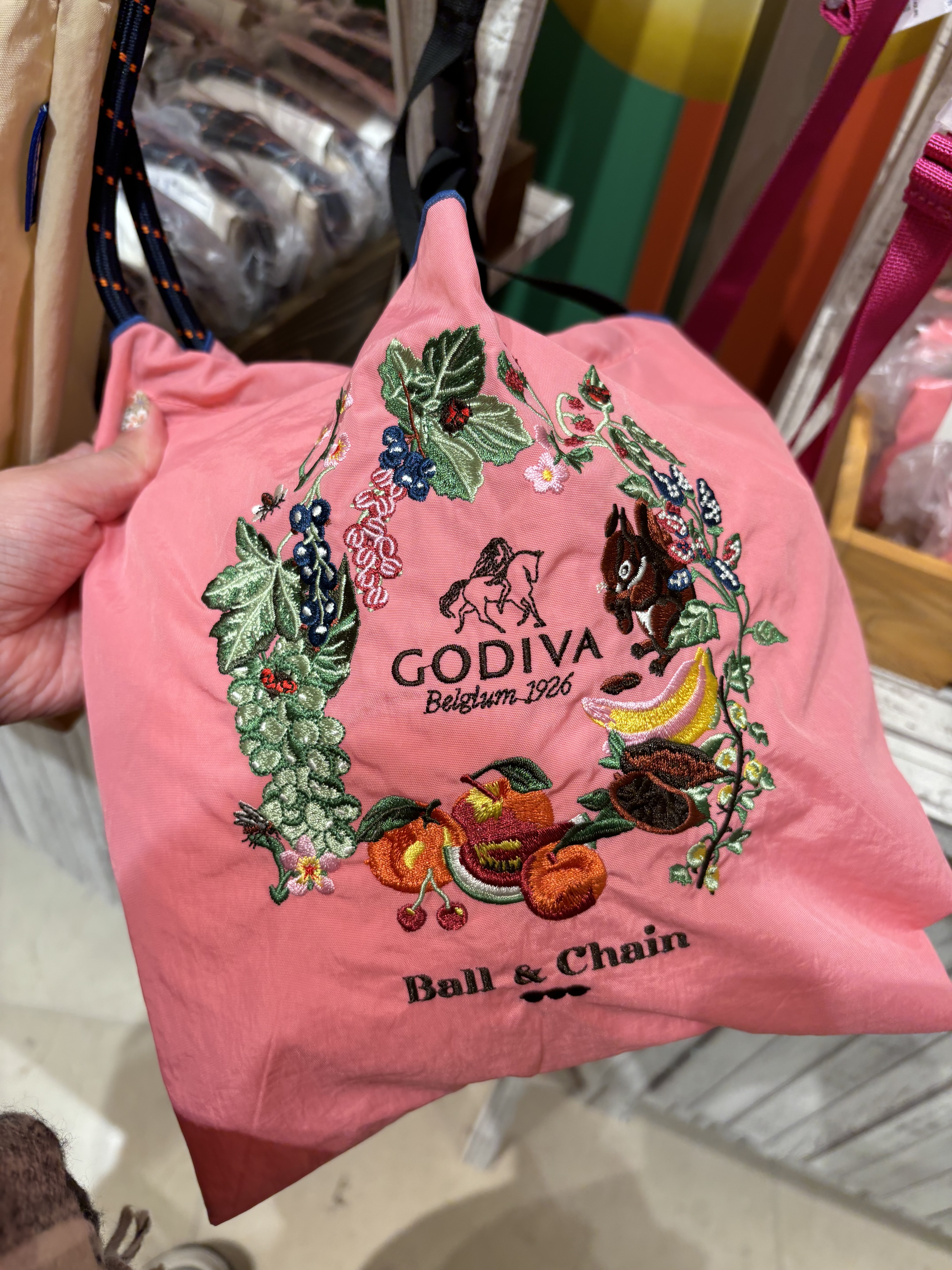 【現貨】Ball & Chain 巧克力品牌聯乘刺繡手挽袋