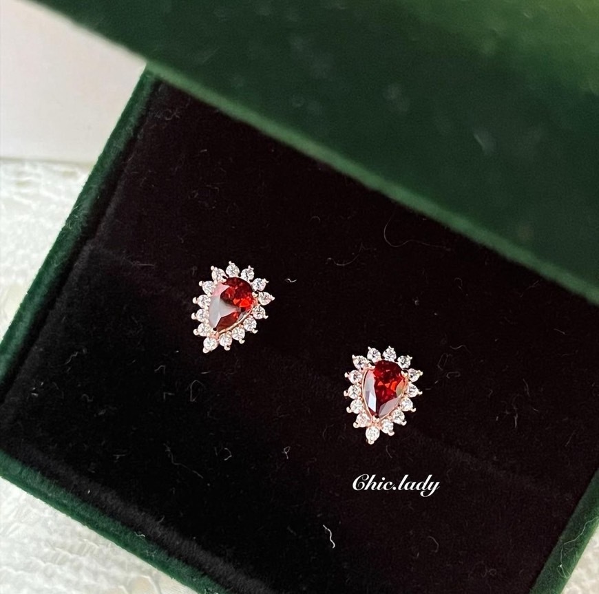 Earrings | 波爾多紅酒