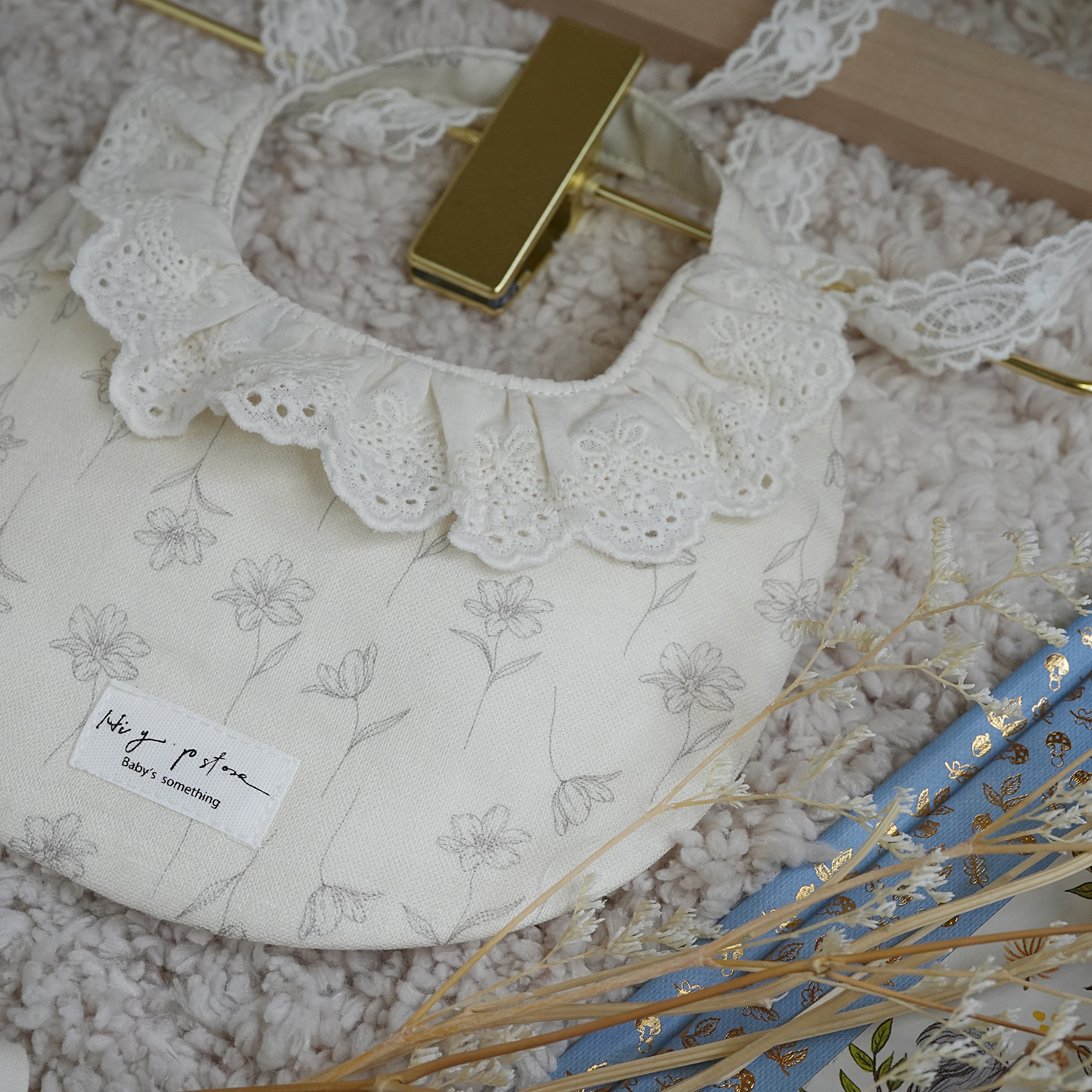 Hi Y.P store-手作圍兜-獨家設計款-高雅桔梗