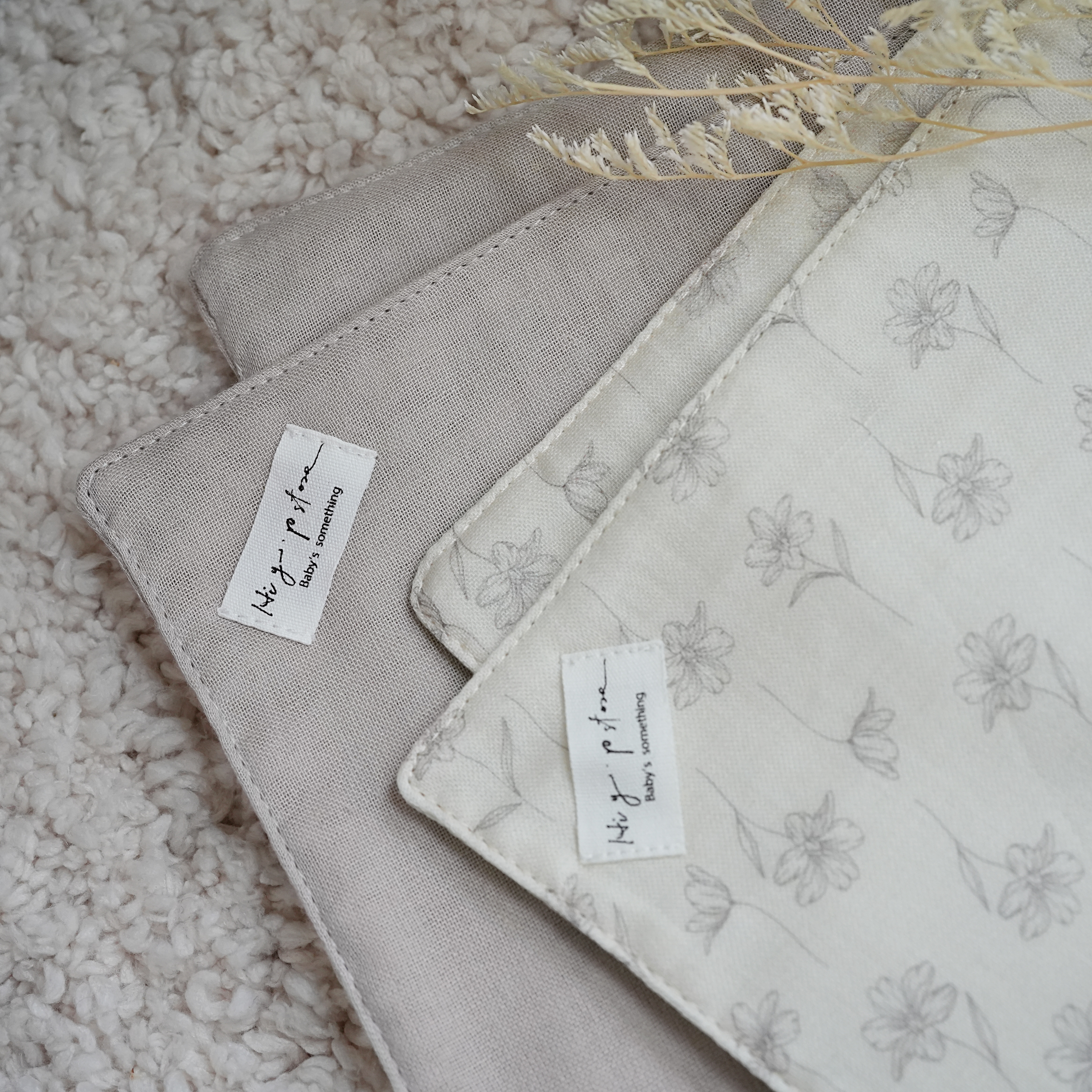 Hi Y.P store-拍嗝巾-獨家設計款-高雅桔梗（2件組)