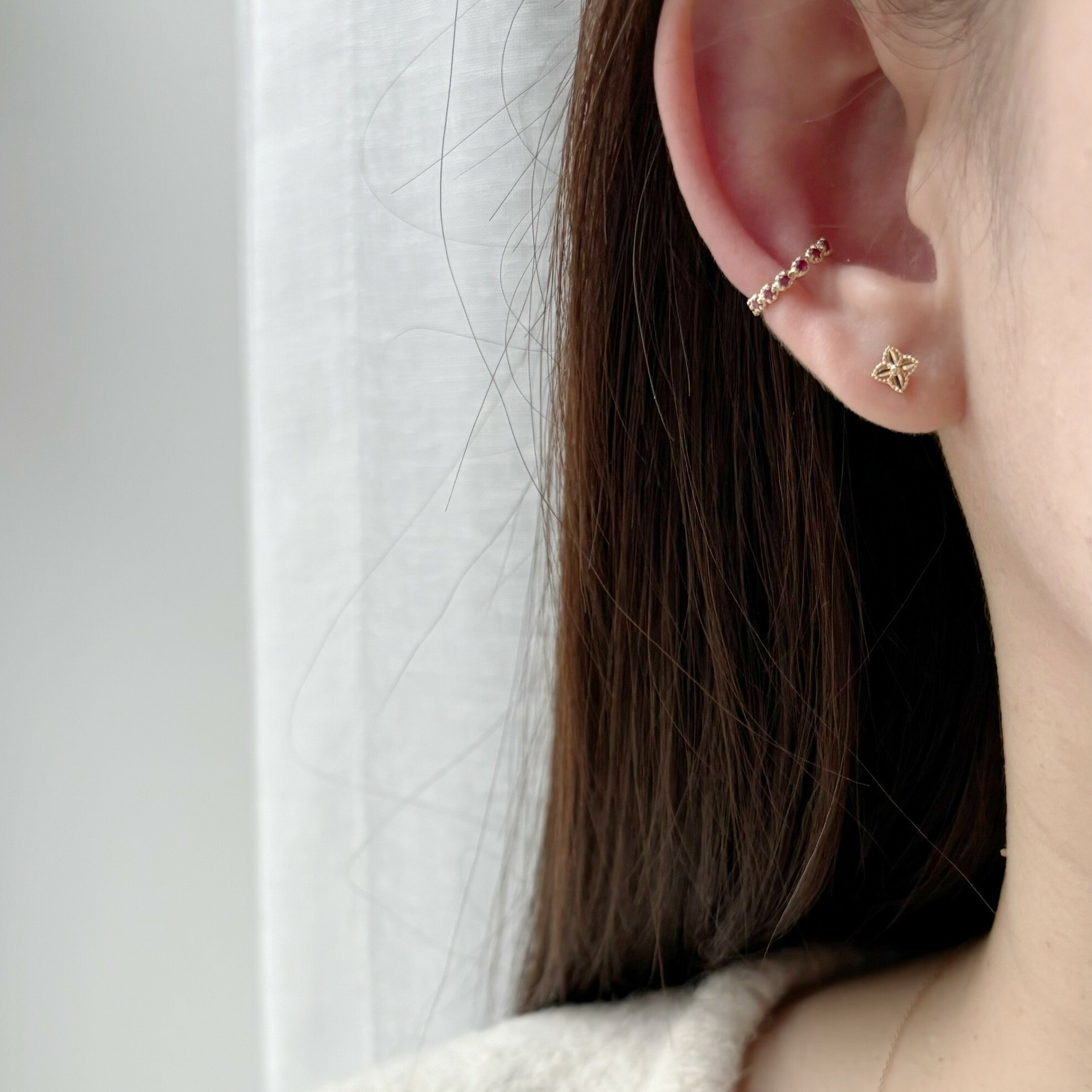 14K整圈小花紅寶石耳骨夾