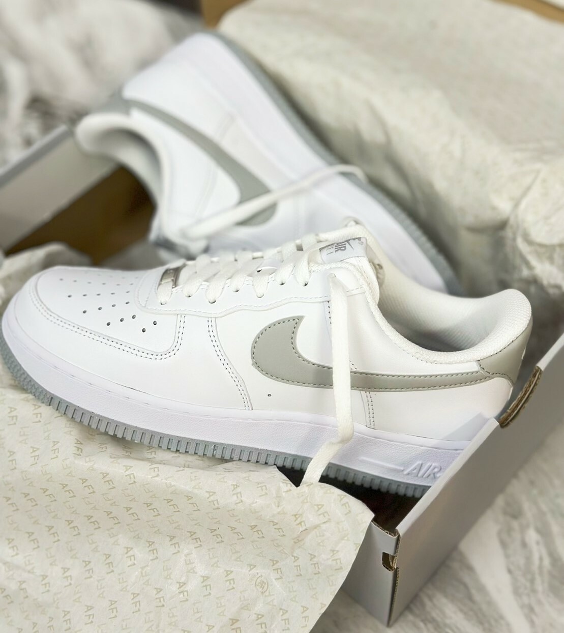 NIKE 休閒鞋 AIR FORCE 1 白 灰勾 經典款 AF1 男 FJ4146-100