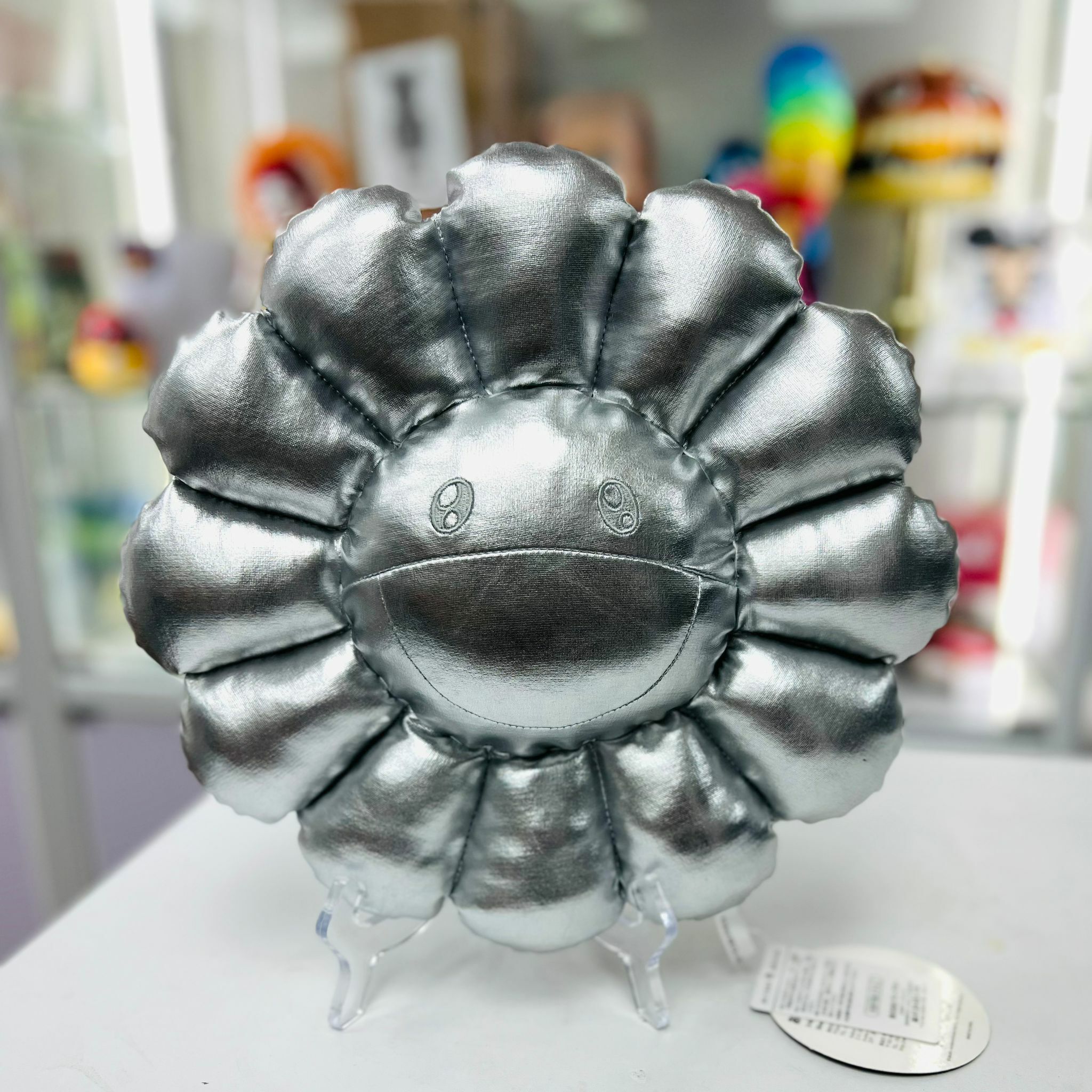 30cm / 60cm Flower Cushion (Silver)