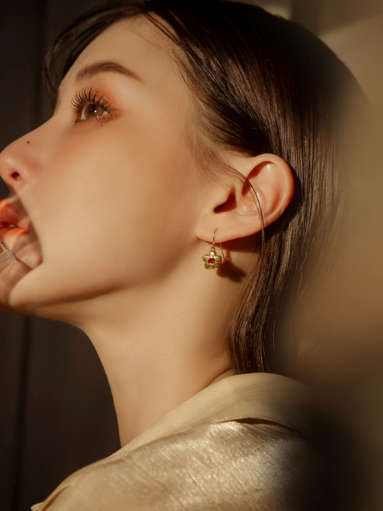 緋紅日記。MUCHAT手作14KGP紅鋯石花朵耳環