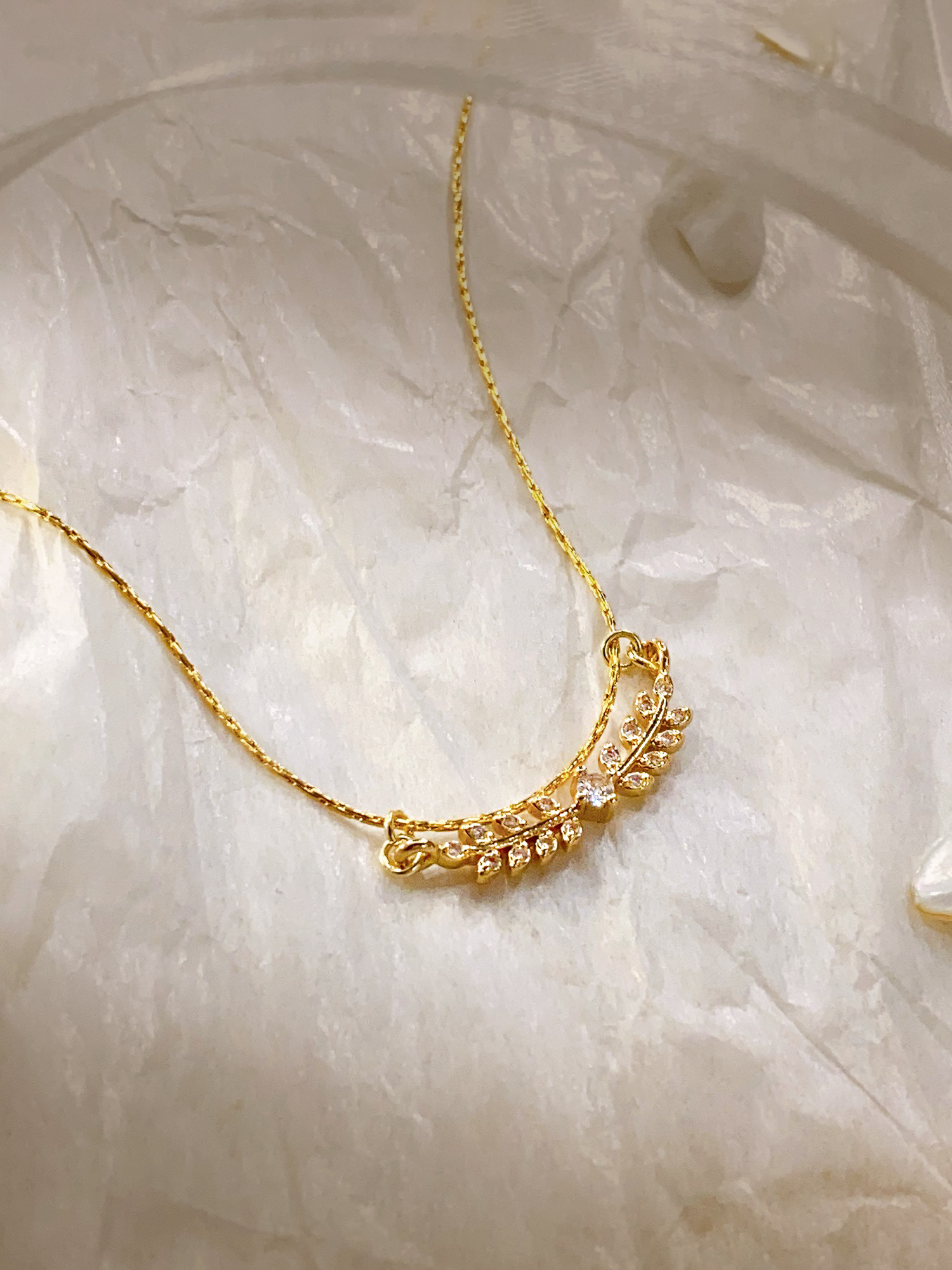 苒苒。MUCHAT手作14+18KGP鋯石葉片項鍊