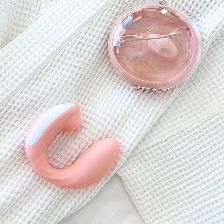 誘魅UNIMAT-春潮 雙頭吸吮震動按摩器 雙頭蛇玩具