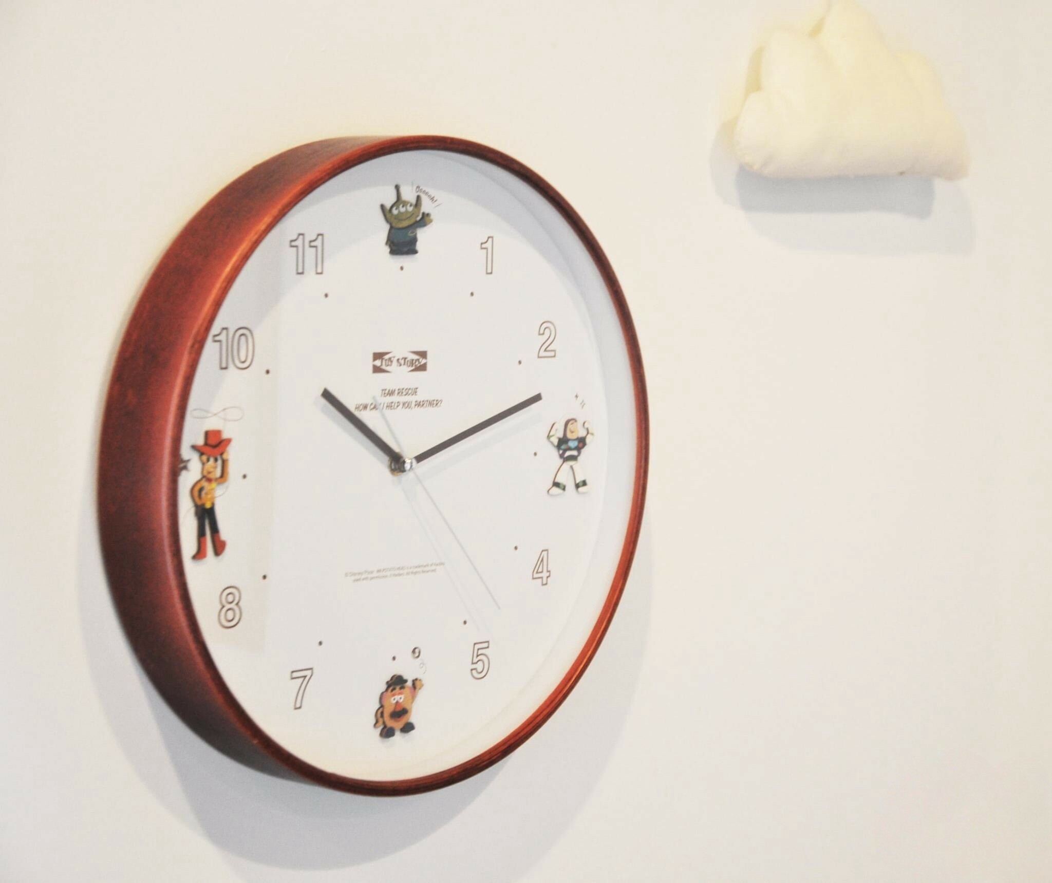Disney Wood Parts Clock 玩具總動員 胡迪 巴斯 三眼怪  迪士尼 木質感 掛鐘 木製 靜音 時鐘 文青