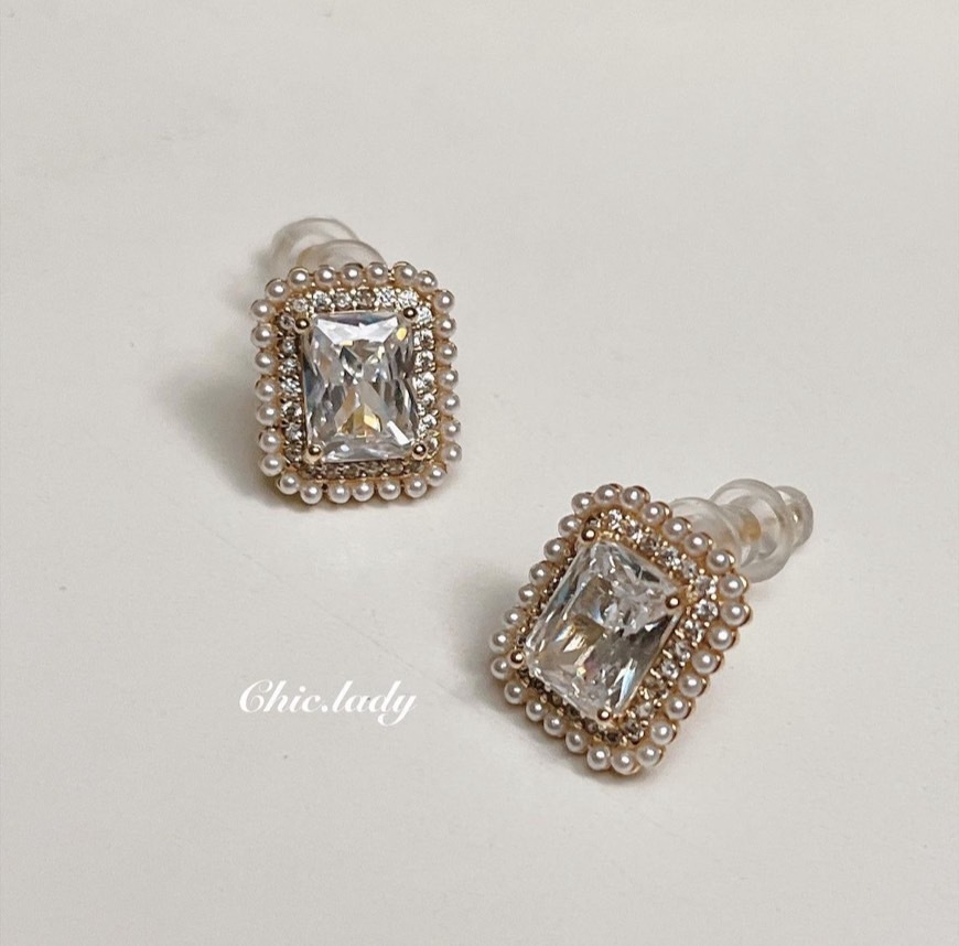 Earrings | 文藝復興