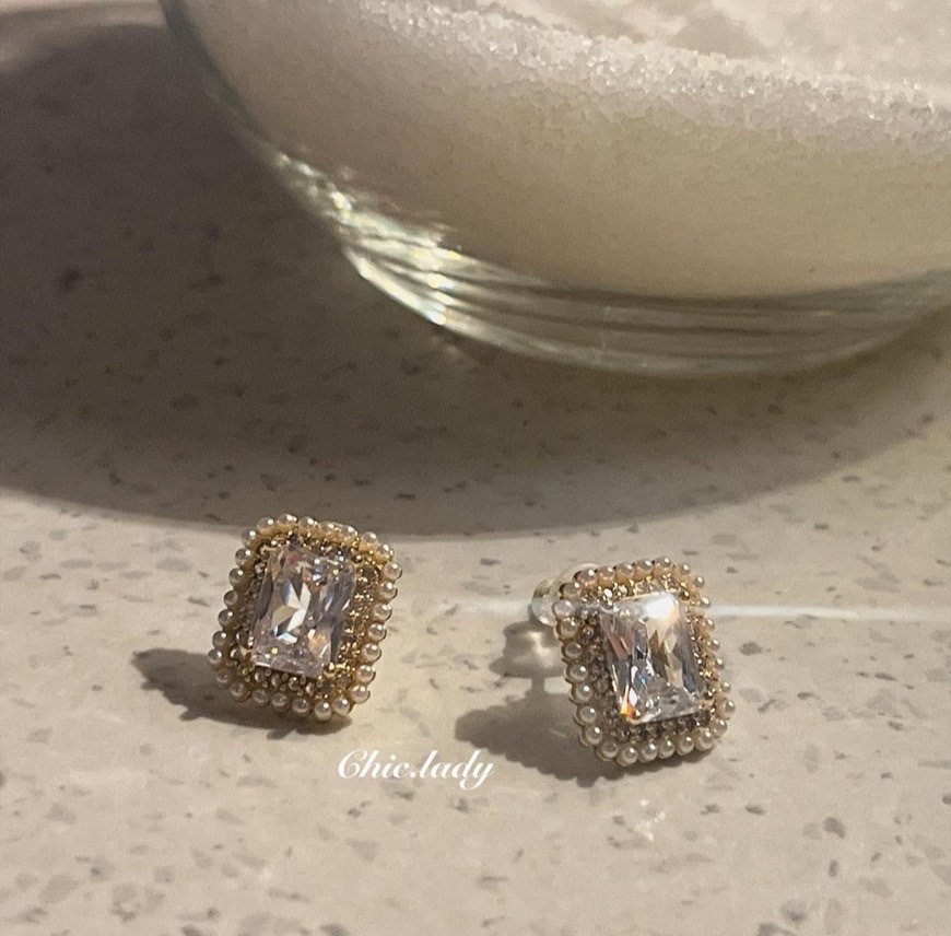 Earrings | 文藝復興