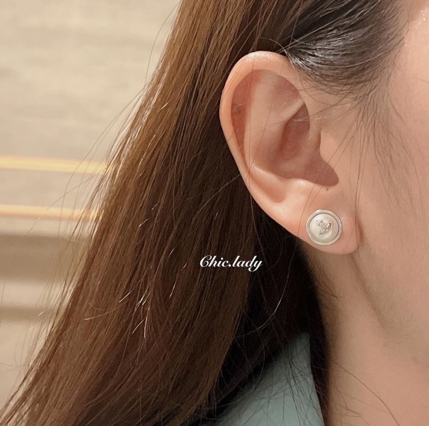 Earrings | 土星珍珠