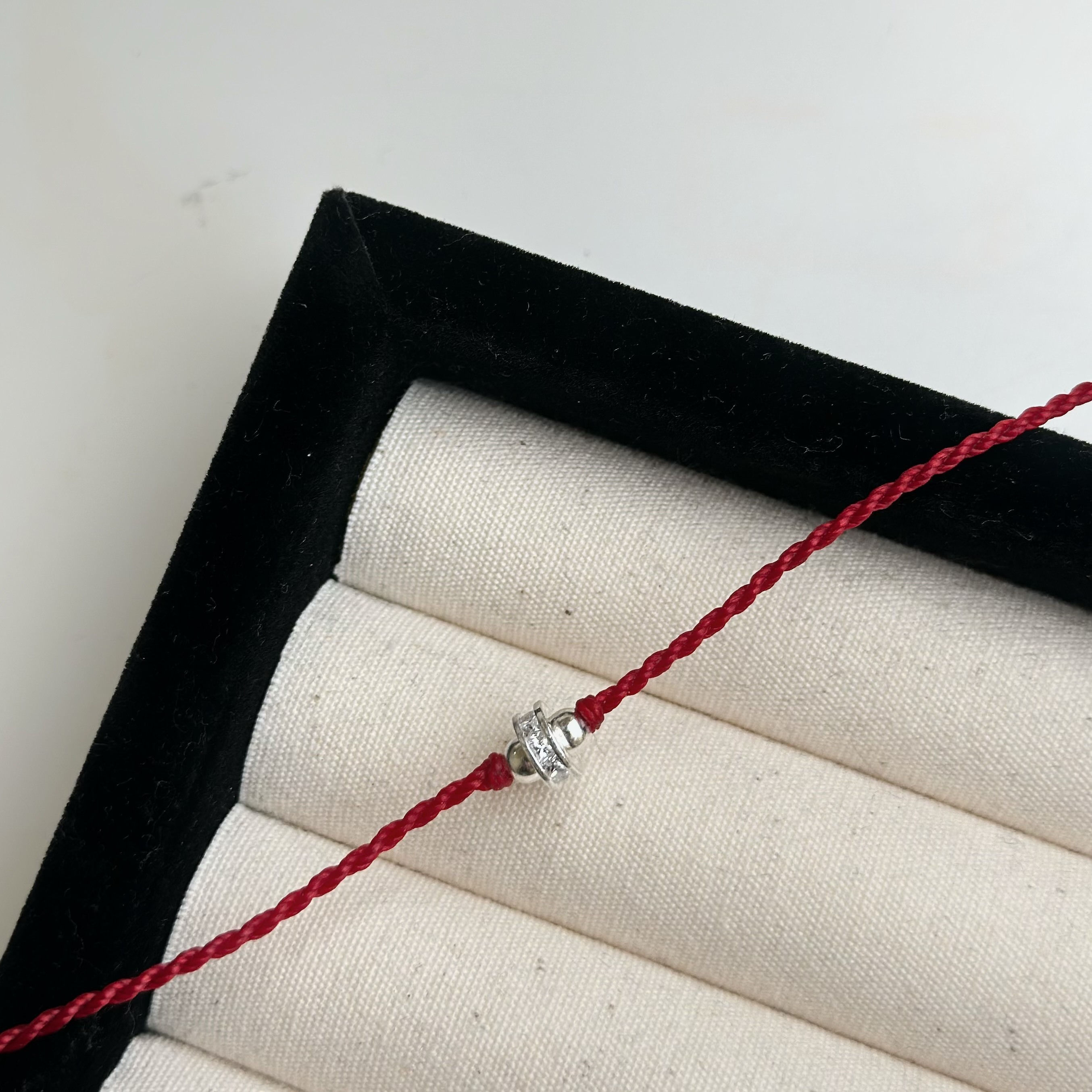 小圓鑽．開運招財純銀紅線