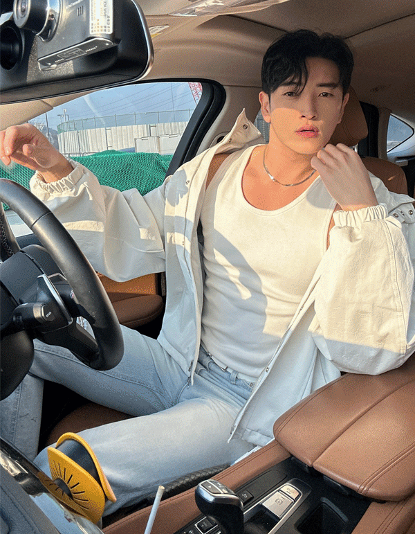 柔軟光澤皮夾克外套