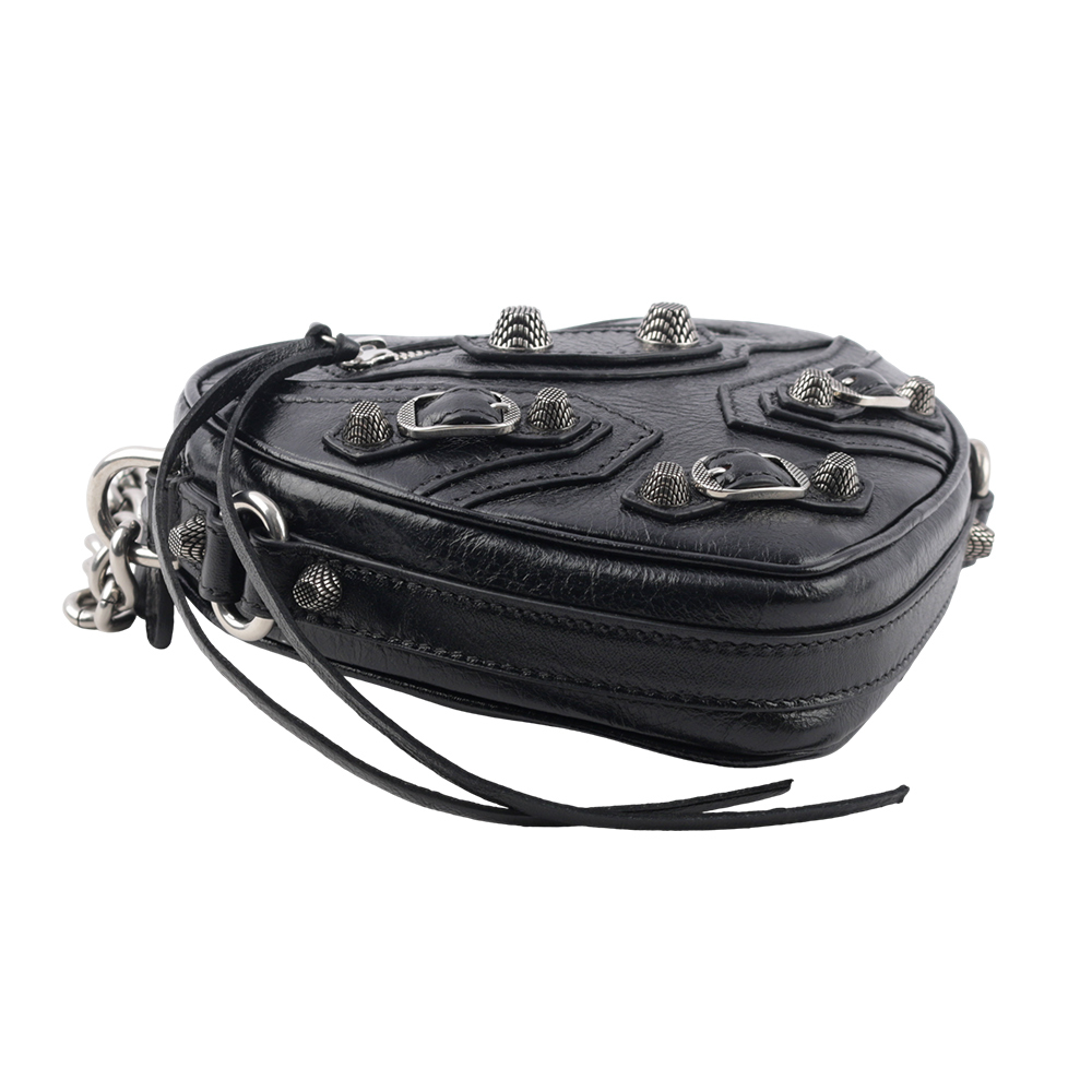 【BALENCIAGA】Le Cagole 銀鍊小羊皮迷你愛心包(黑色) 722781 1VG9Y 1000
