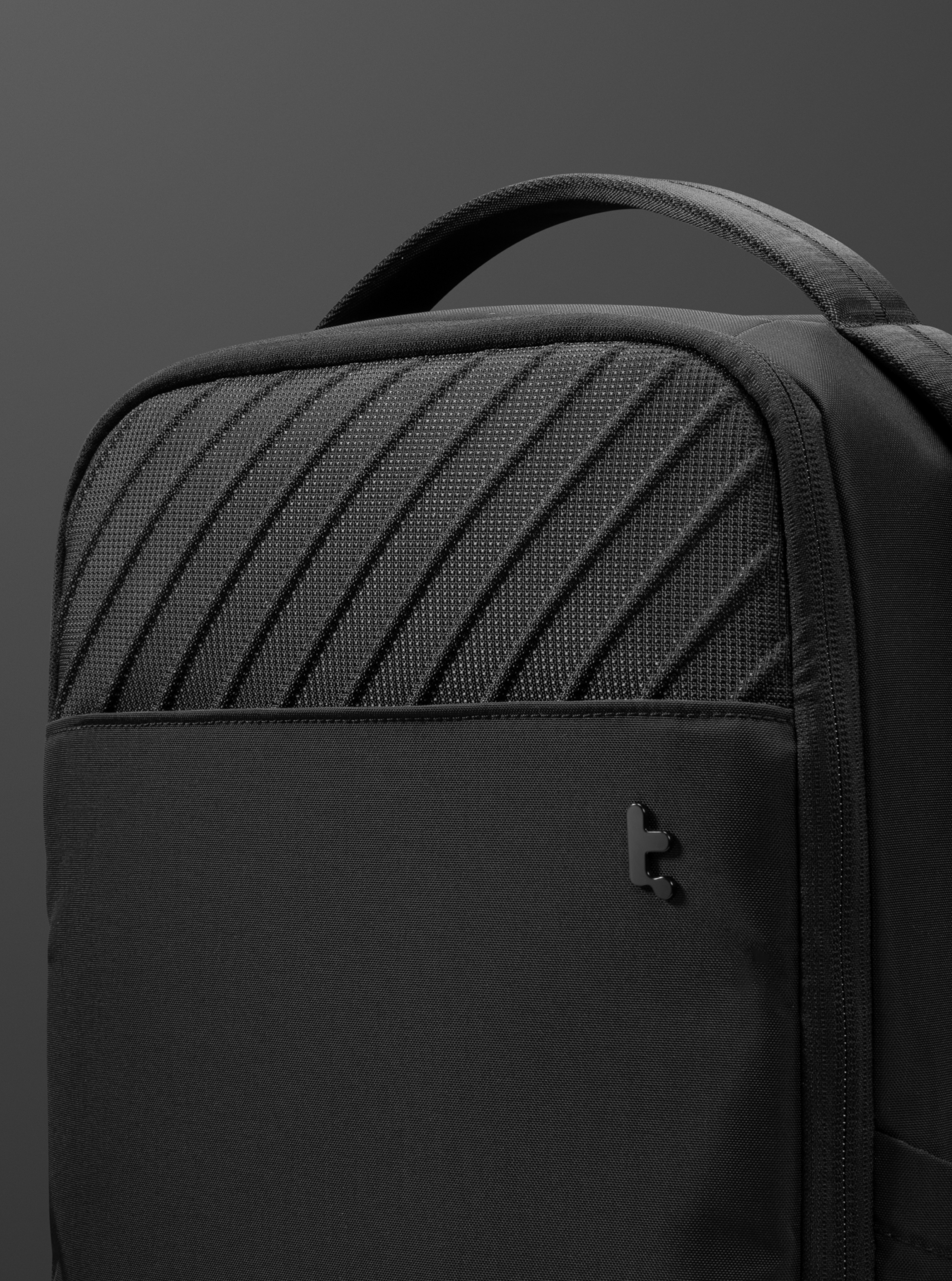 Tomtoc 圓夢計畫 • 機能後背包 曜石黑