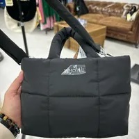 [S] WHO.A.U PADDED SQUARE TOTE BAG,BLACK, WHBGD4V31A-00-BLACK (SWAU316)
