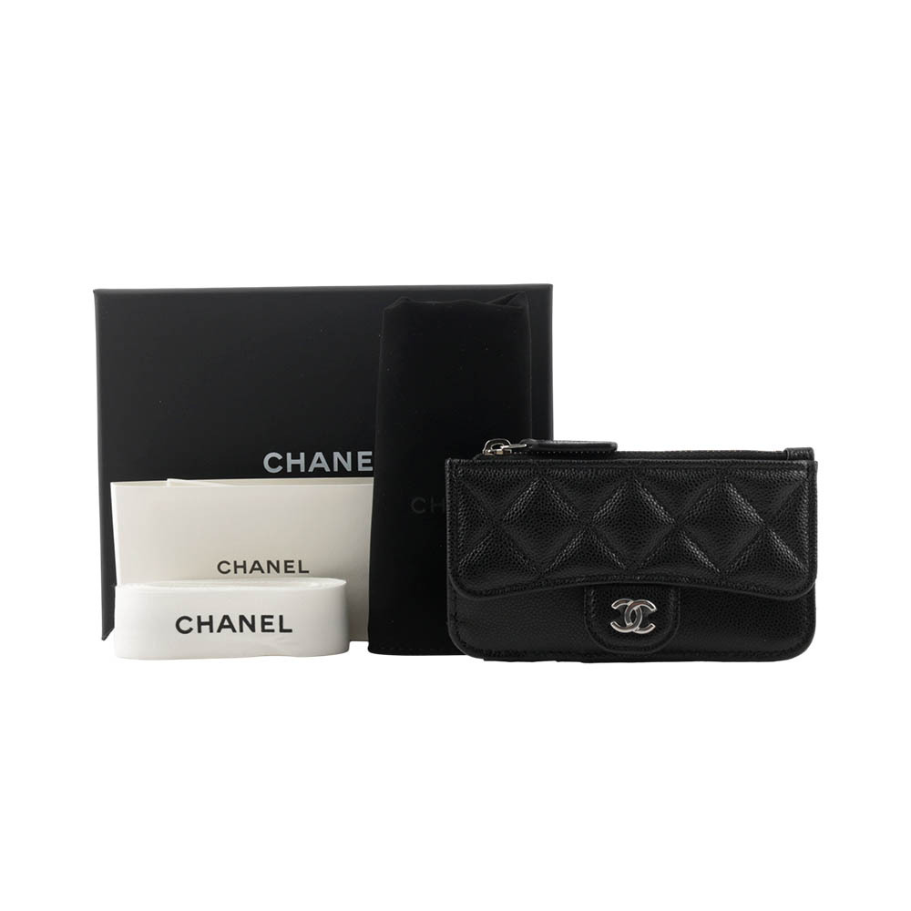 【CHANEL】銀色CC Logo 牛皮一字拉鍊卡片夾/零錢包(黑色) AP2570 B15532 C3906