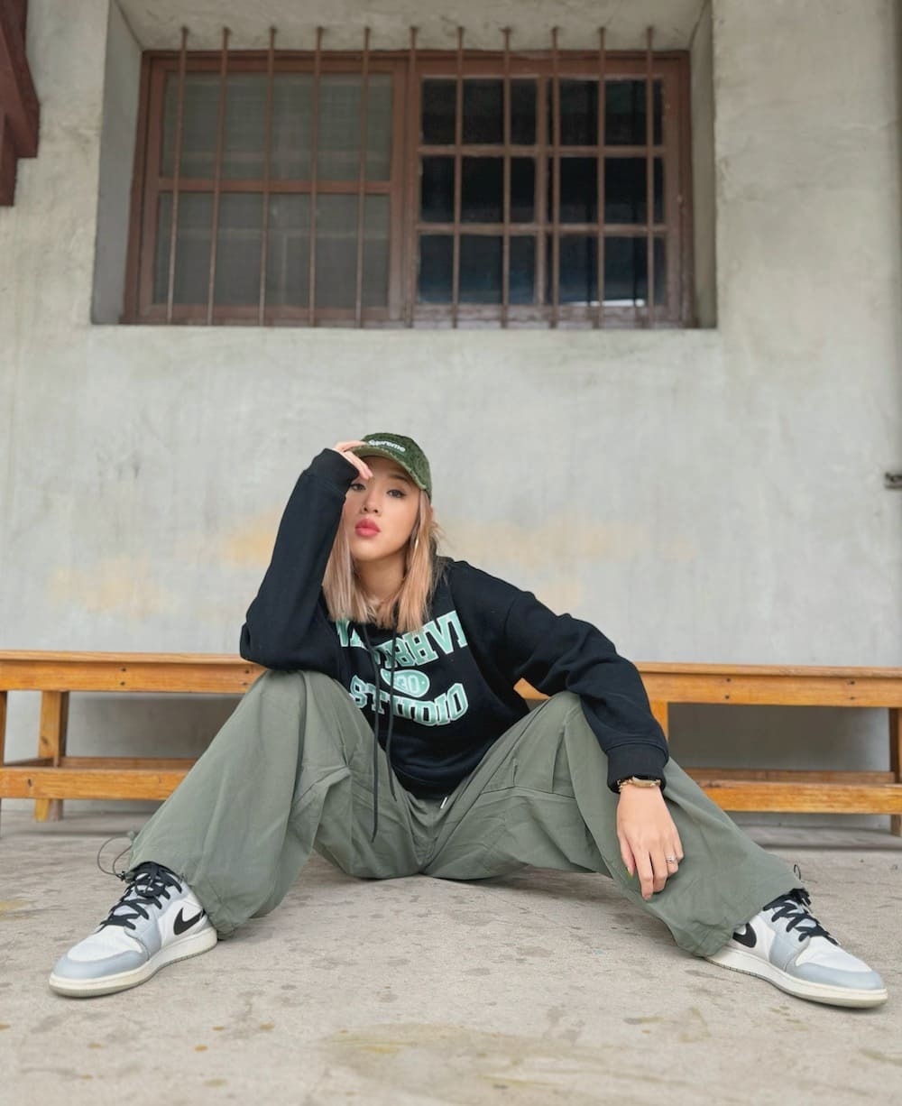 美式OVERSIZE字母帽Ｔ