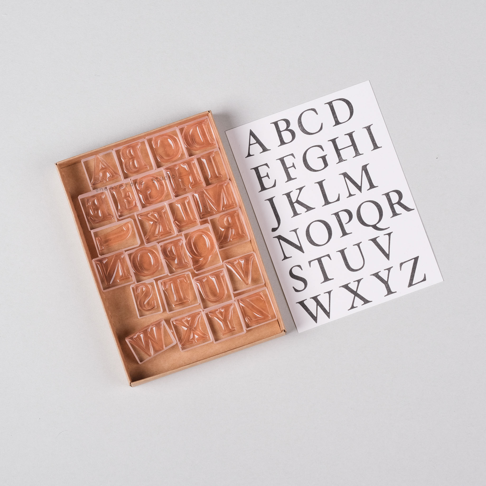 (無現貨 接單製作) 明體英文大寫字母膠版印章｜一分之一工作室 臺灣